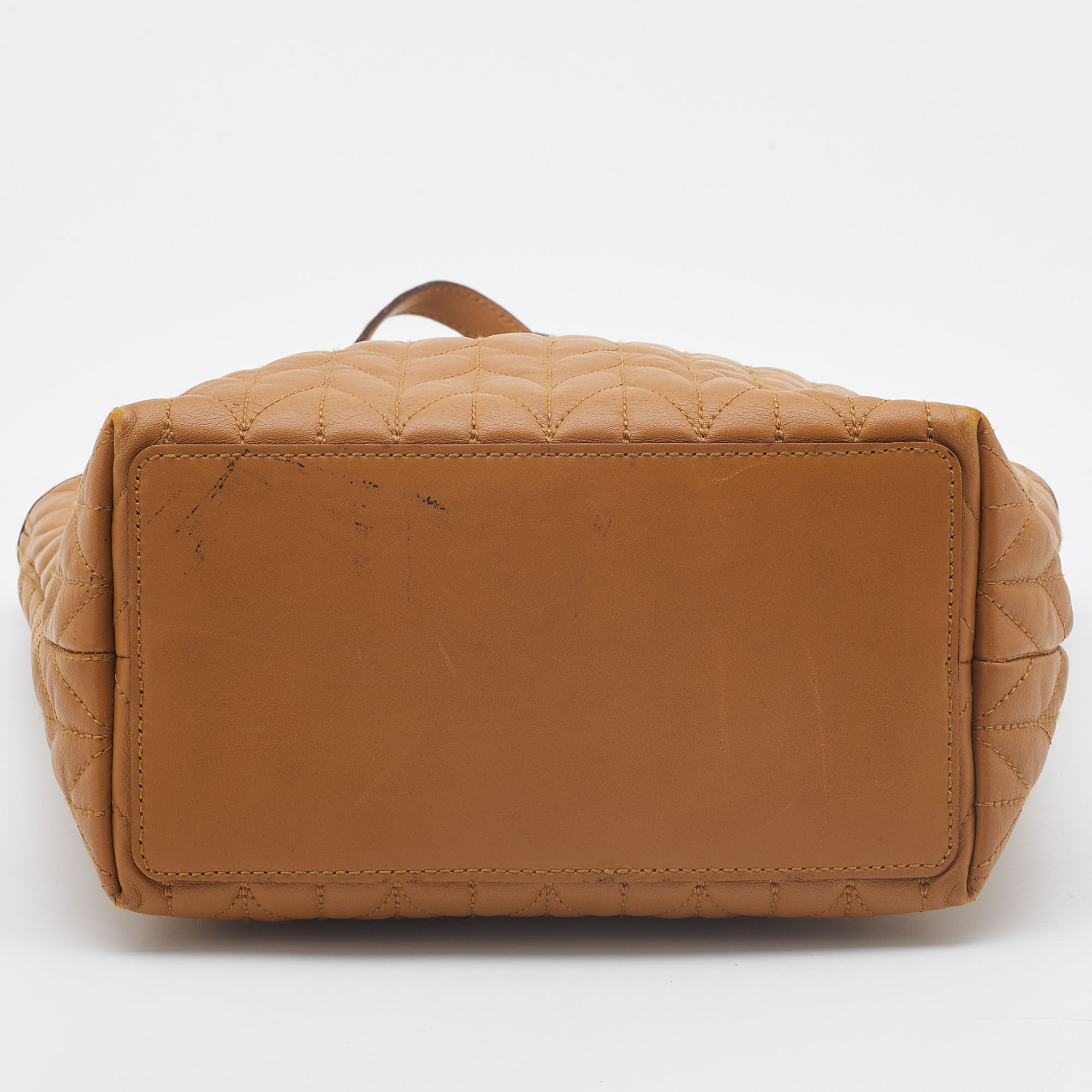 Gucci Tan Leather Vintage Bucket Bag