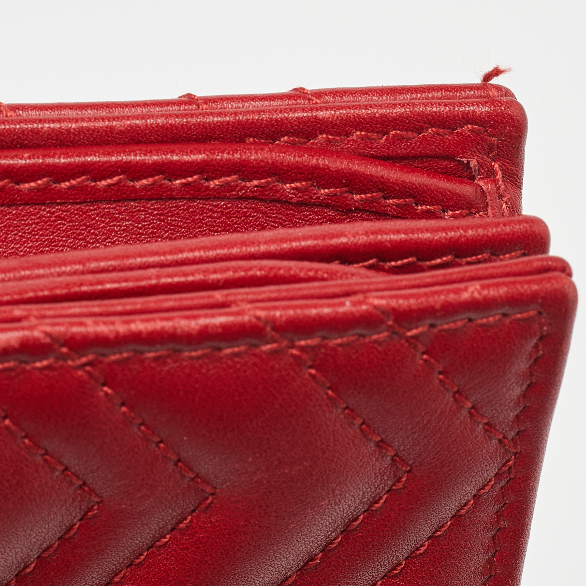 Gucci Red Matelassé Leather GG Marmont Flap Card Case