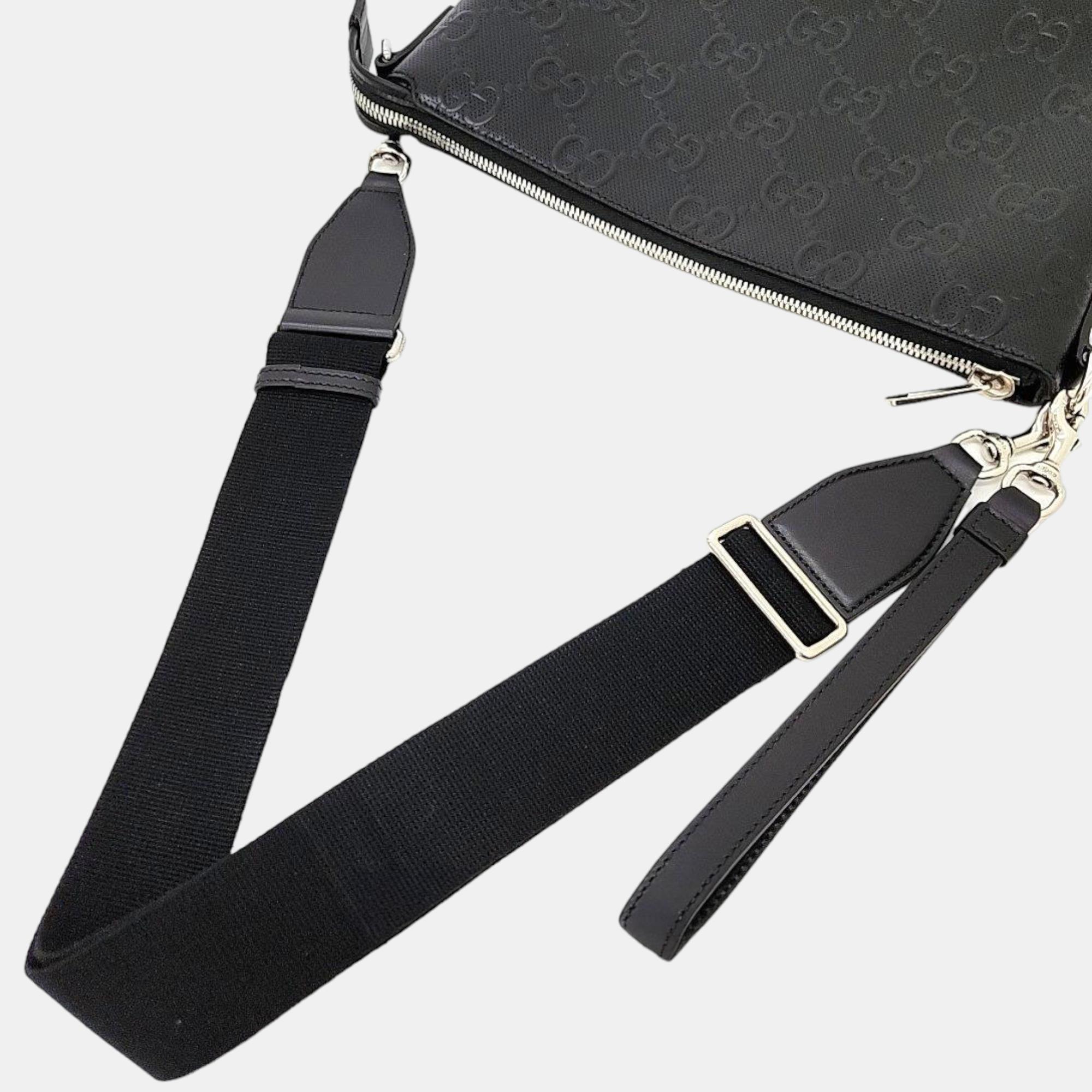 Gucci Emboss Clutch And Shoulder Bag (696009)