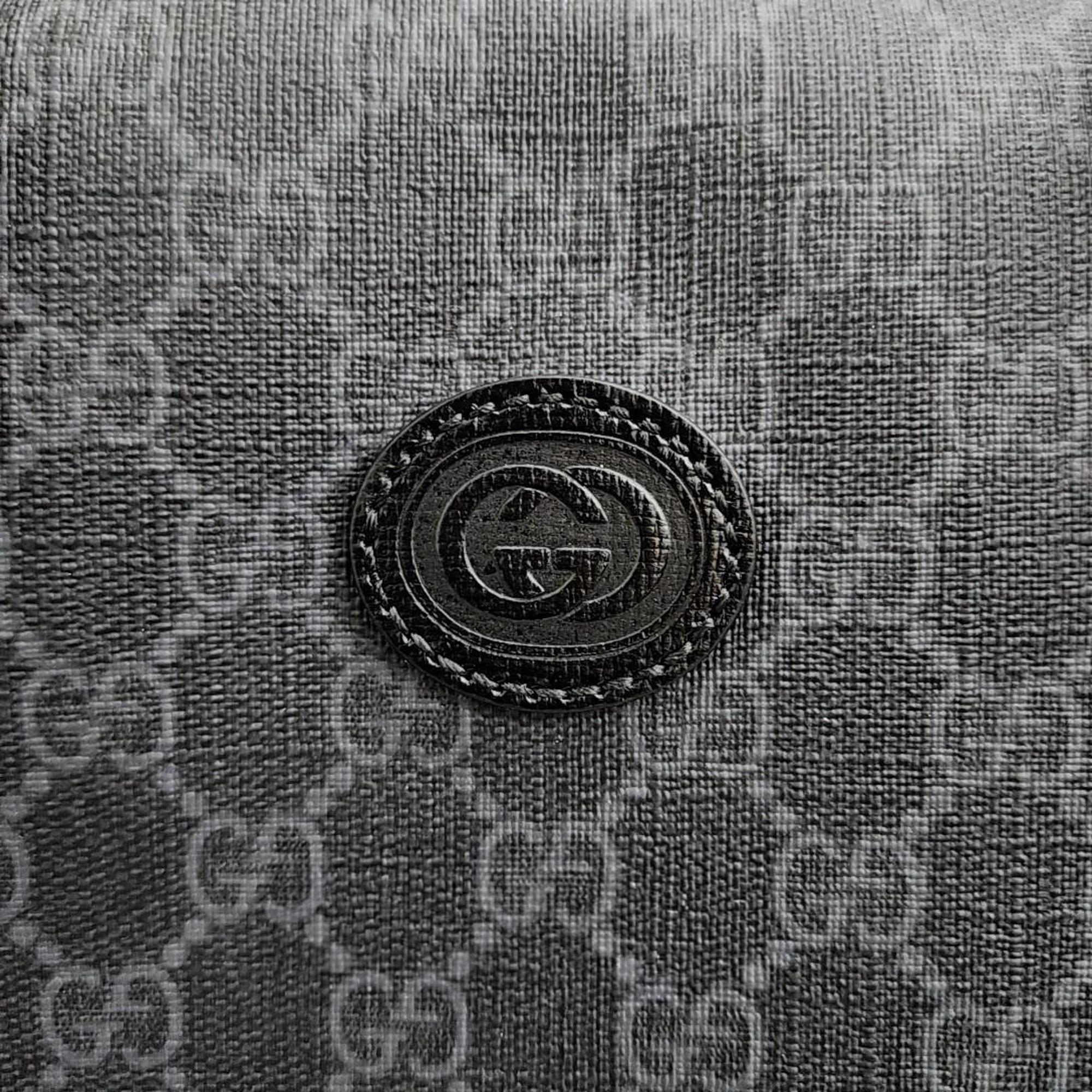 Gucci Interlocking G Duffel Bag (696014)