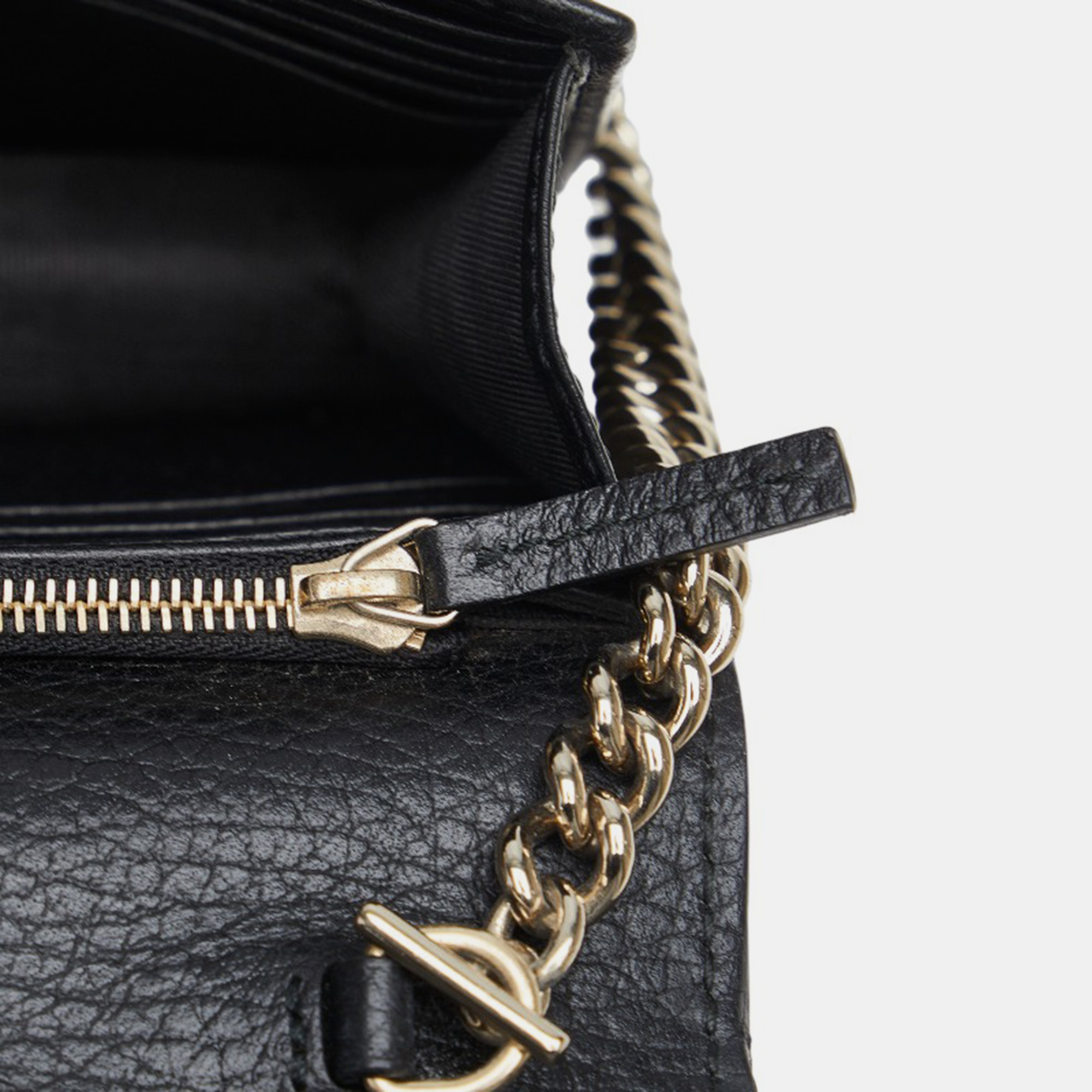 Gucci Black Leather Interlocking G Dollar Wallet On Chain
