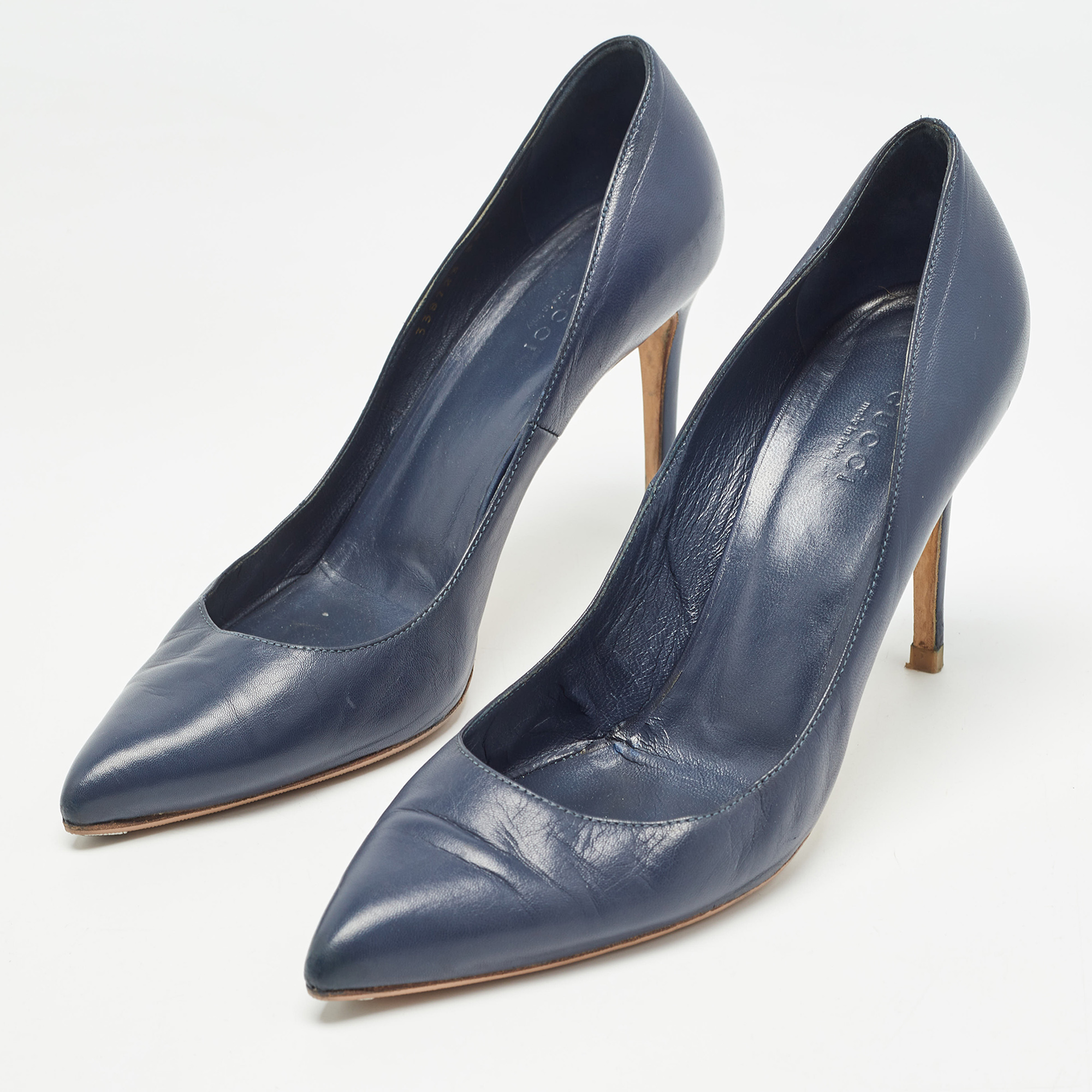 Gucci Navy Blue Leather Pointed Toe Pumps Size 38.5