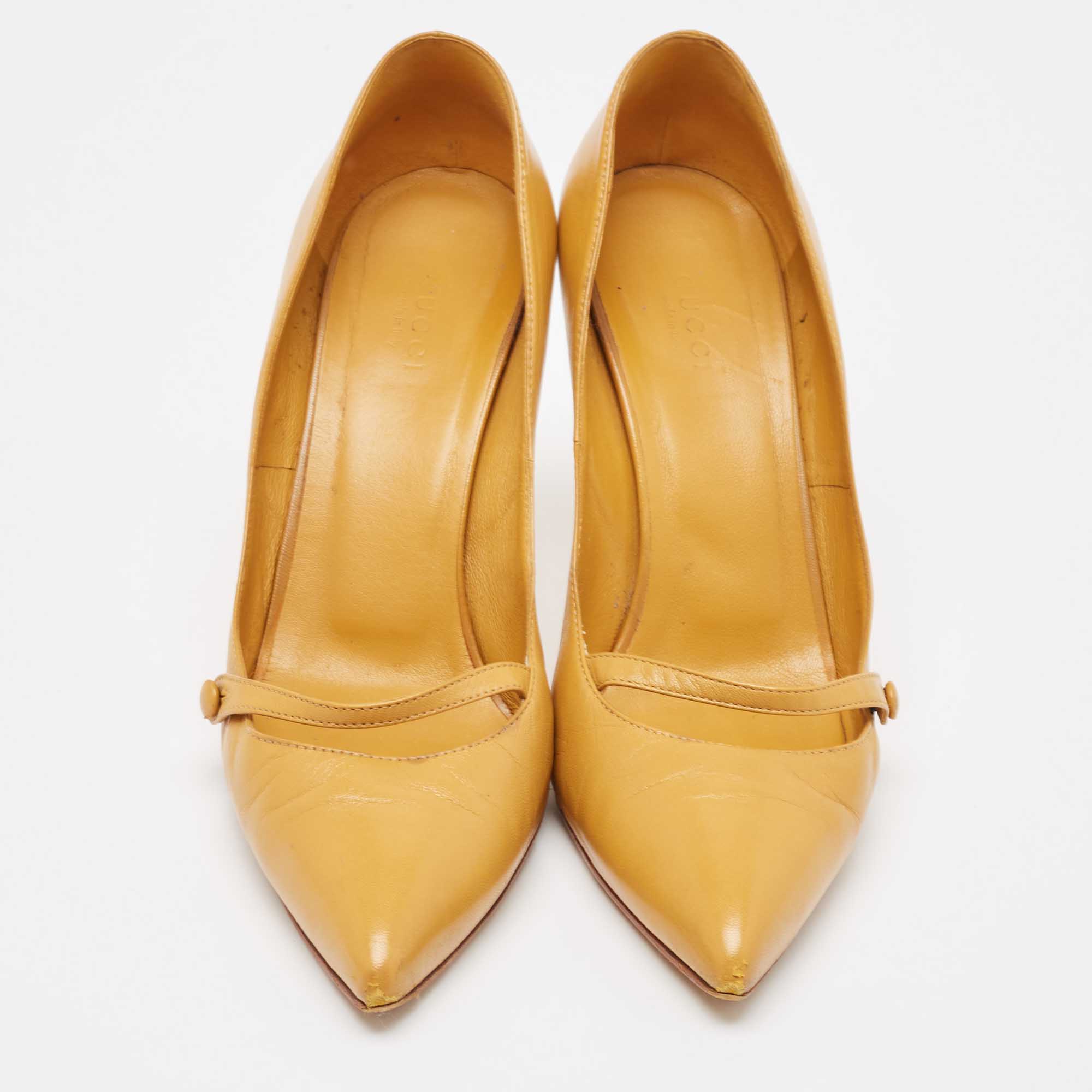 Gucci Leather Mustard Yellow Leather Pointed Toe Pumps Size 38.5