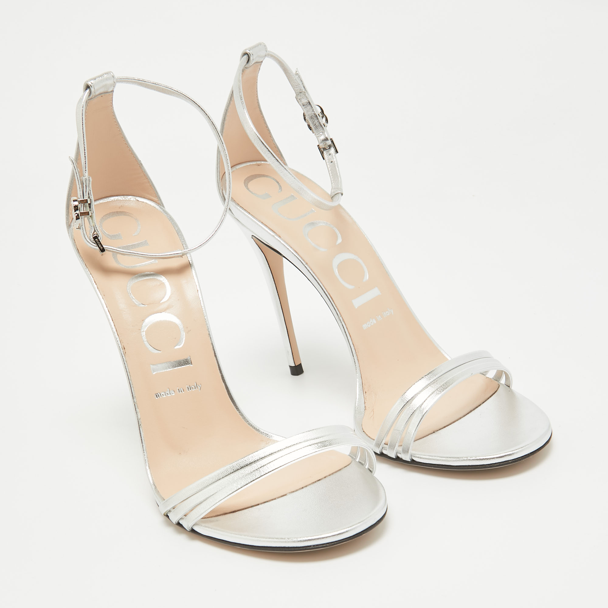 Gucci Silver Leather IIse Ankle Strap Sandals Size 39