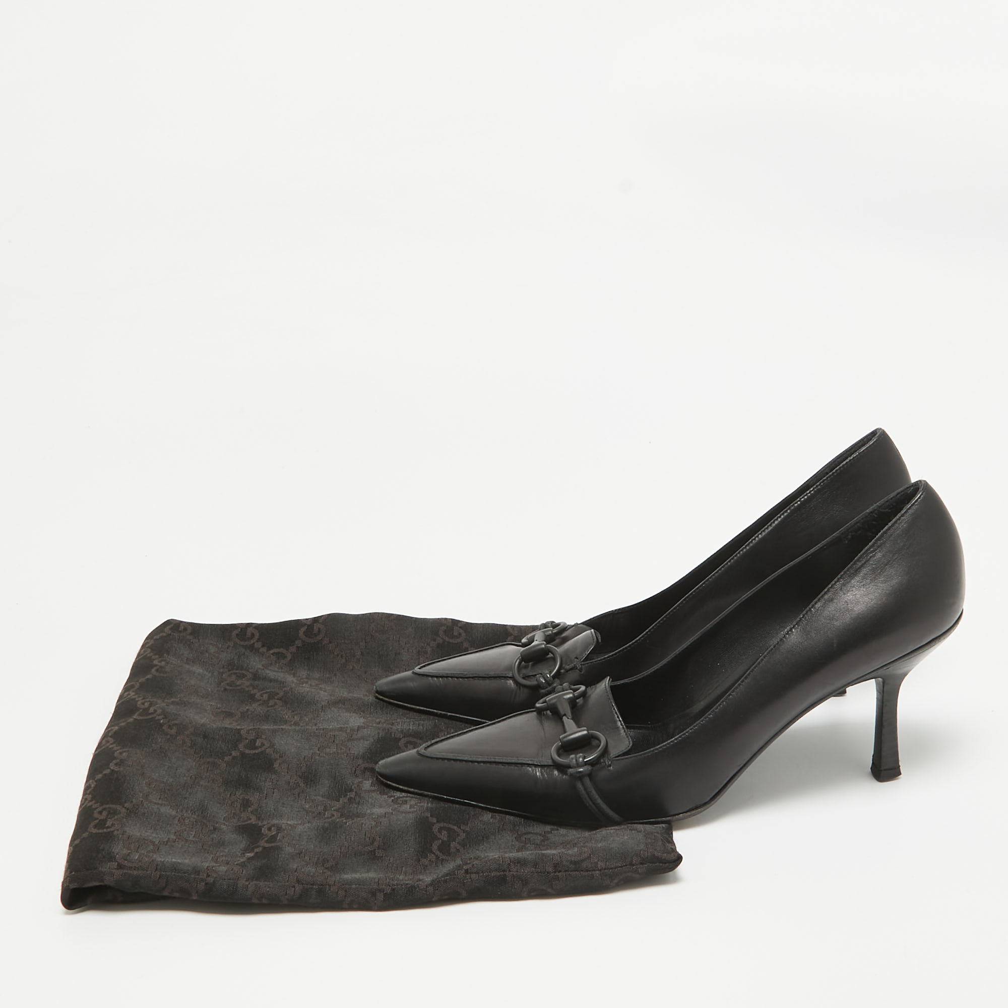 Gucci Black Leather Horsebit Pointed Toe Pumps Size 38.5