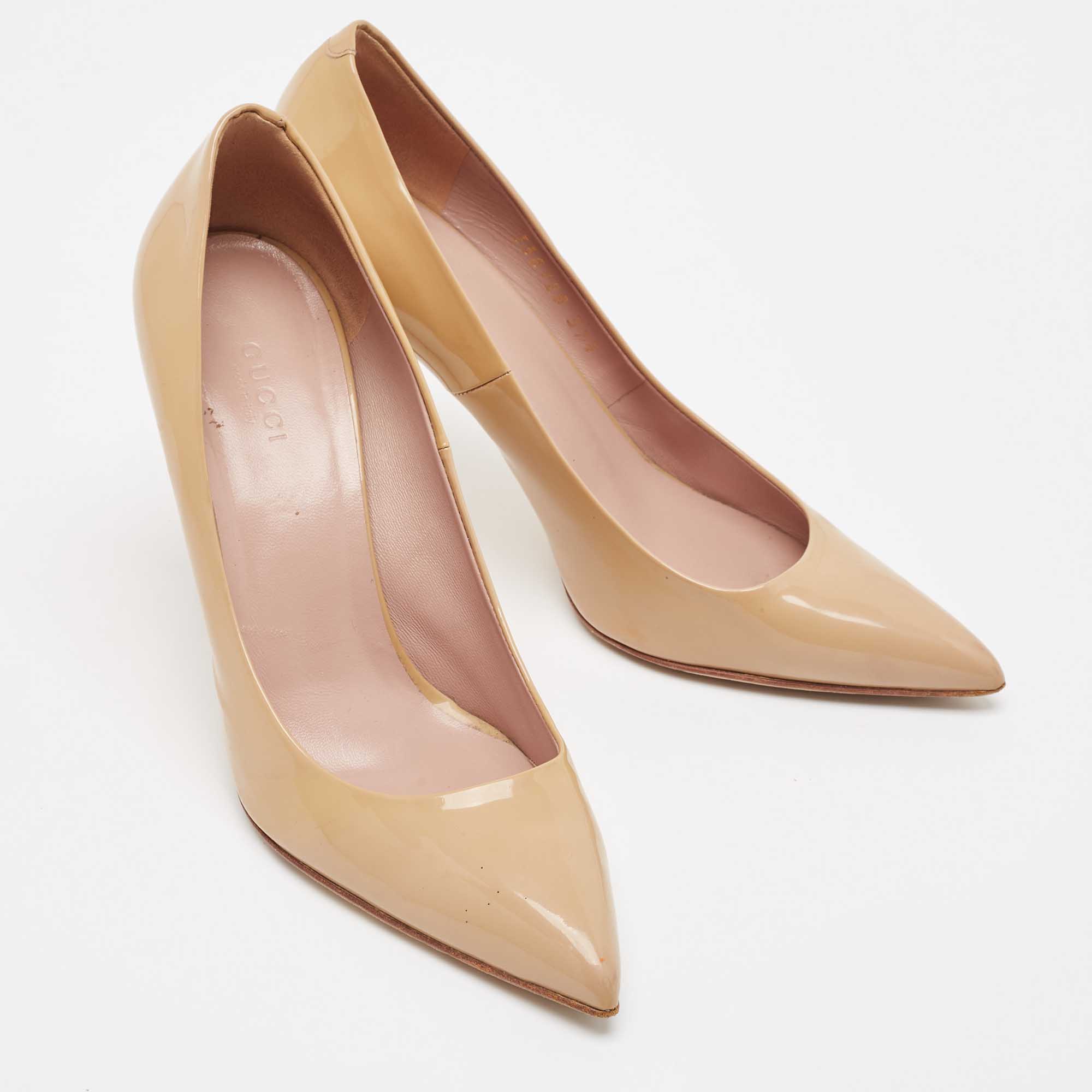 Gucci Beige Patent Leather Pointed Toe Pumps Size 37.5