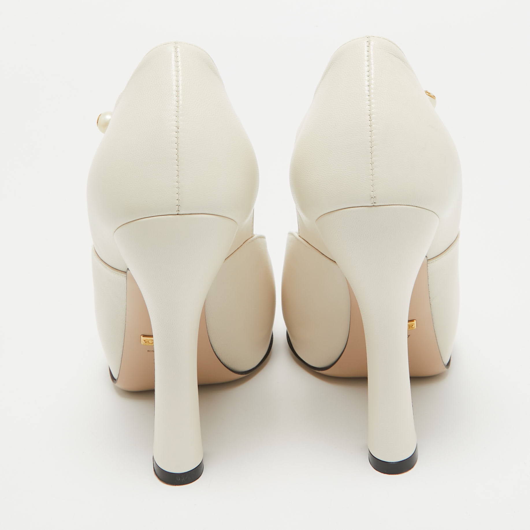 Gucci Cream Leather Mary Jane Pumps Size 37.5