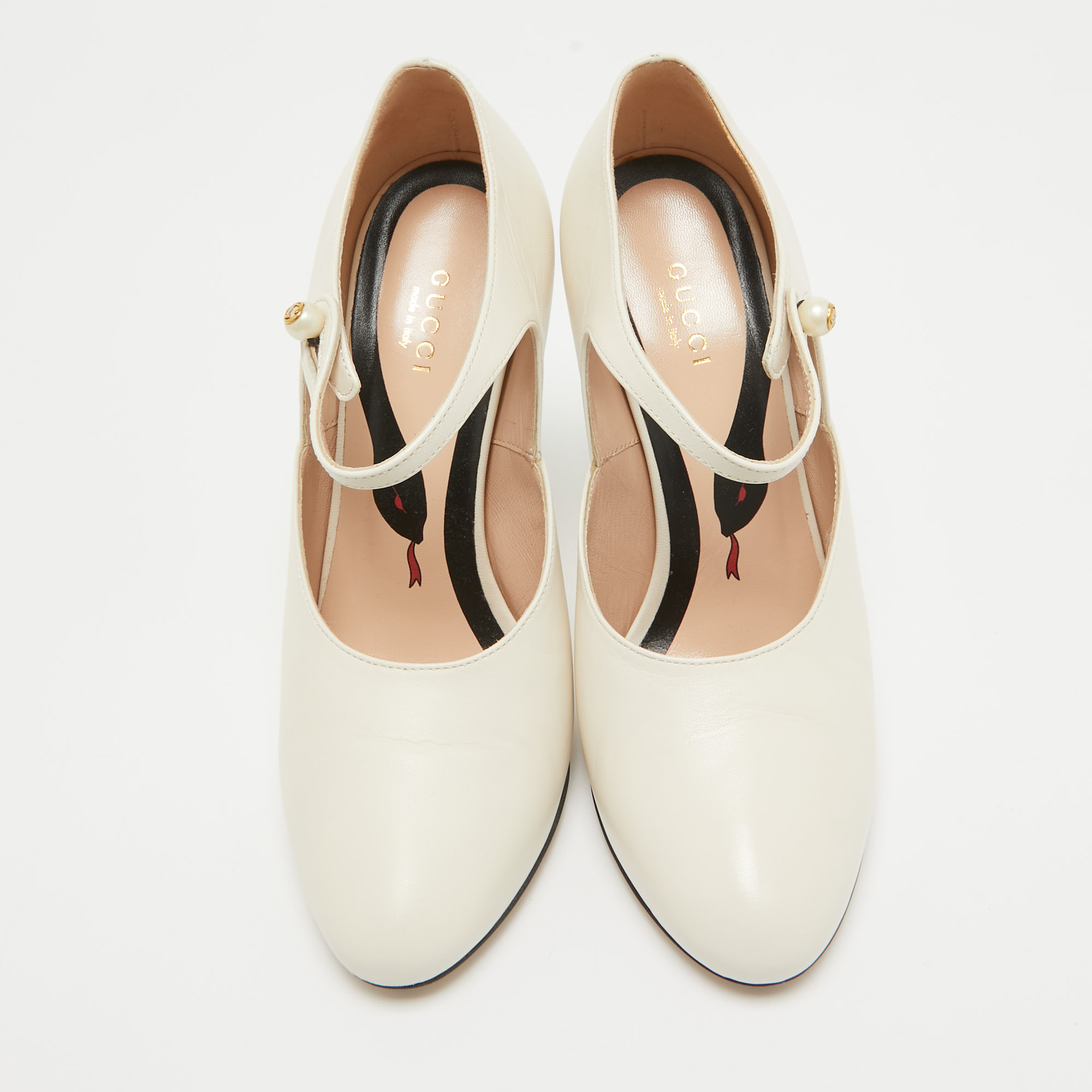 Gucci Cream Leather Mary Jane Pumps Size 37.5