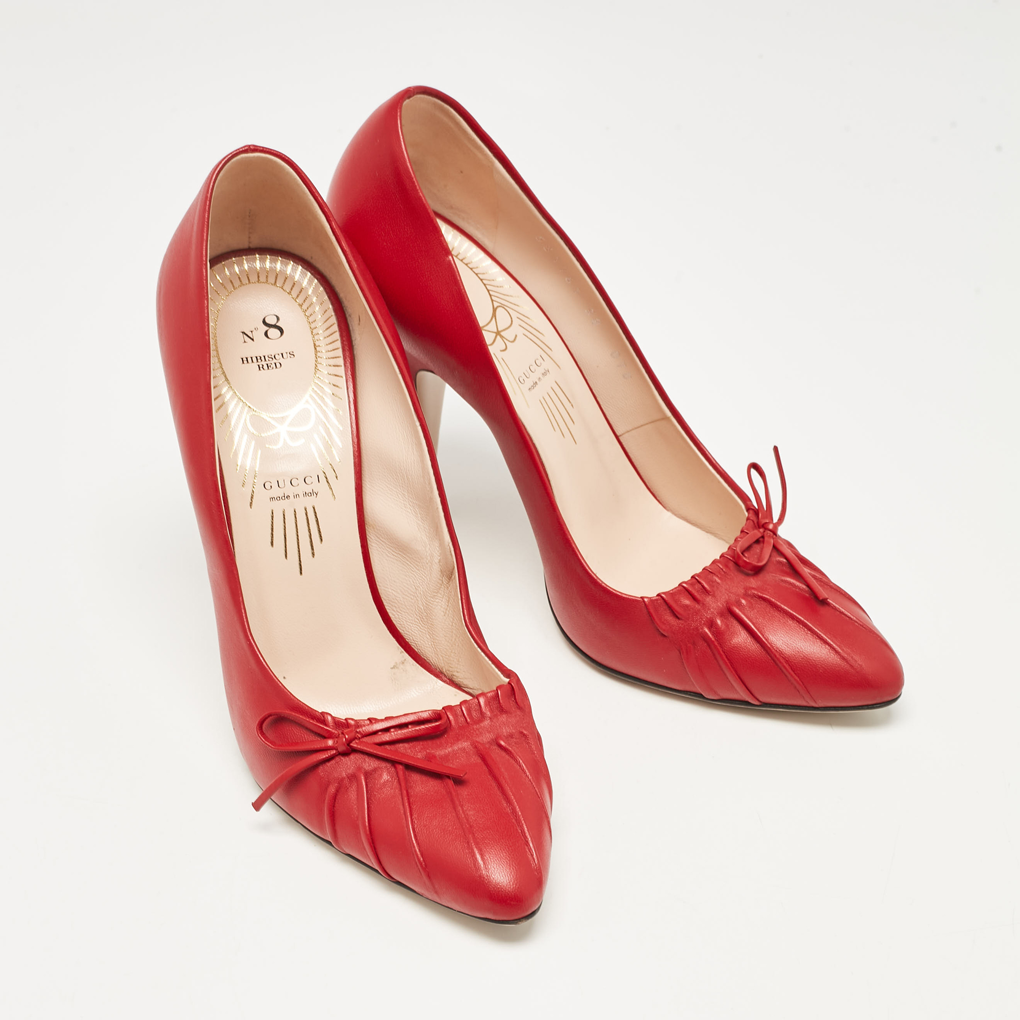 Gucci Red Leather Bow Pumps Size 38