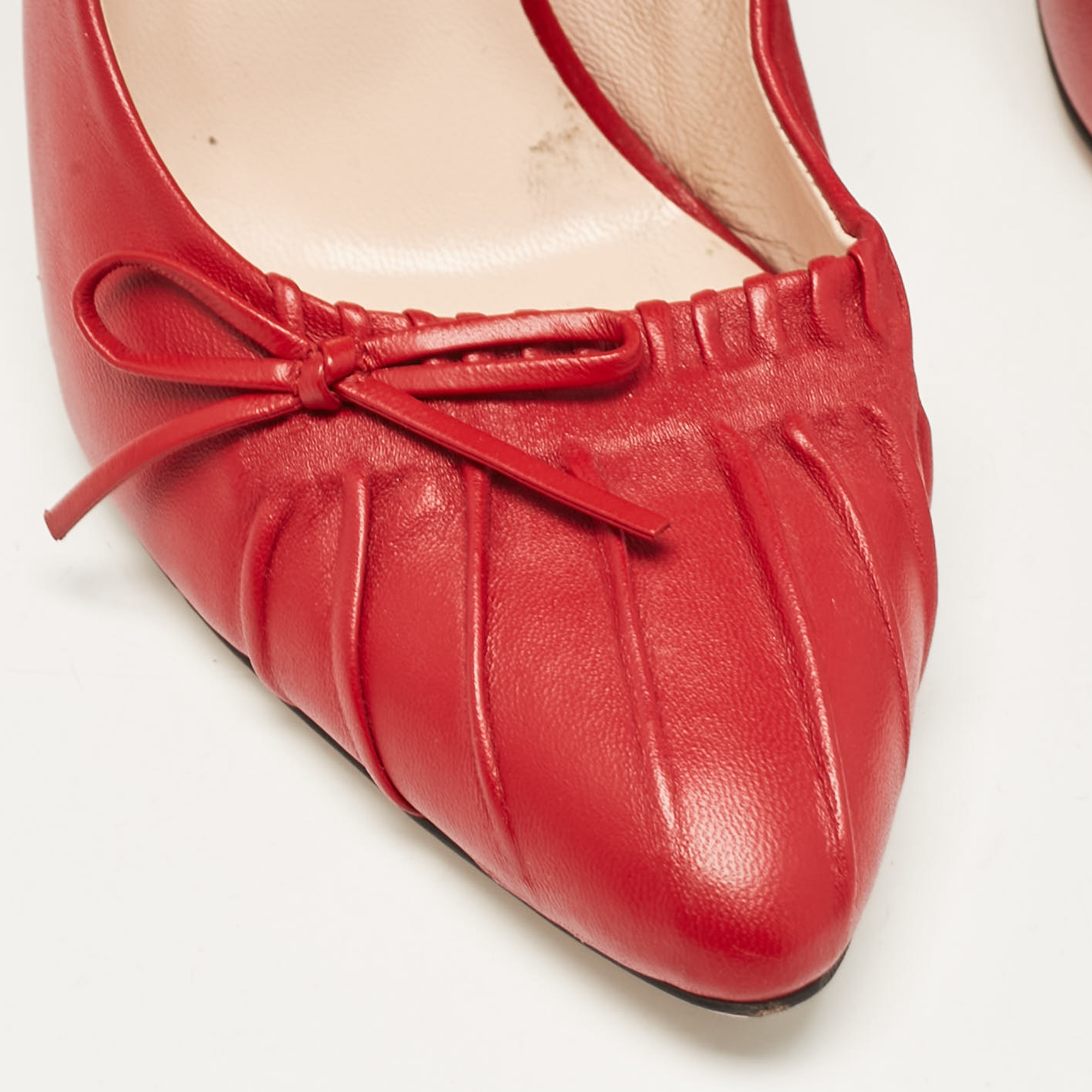 Gucci Red Leather Bow Pumps Size 38