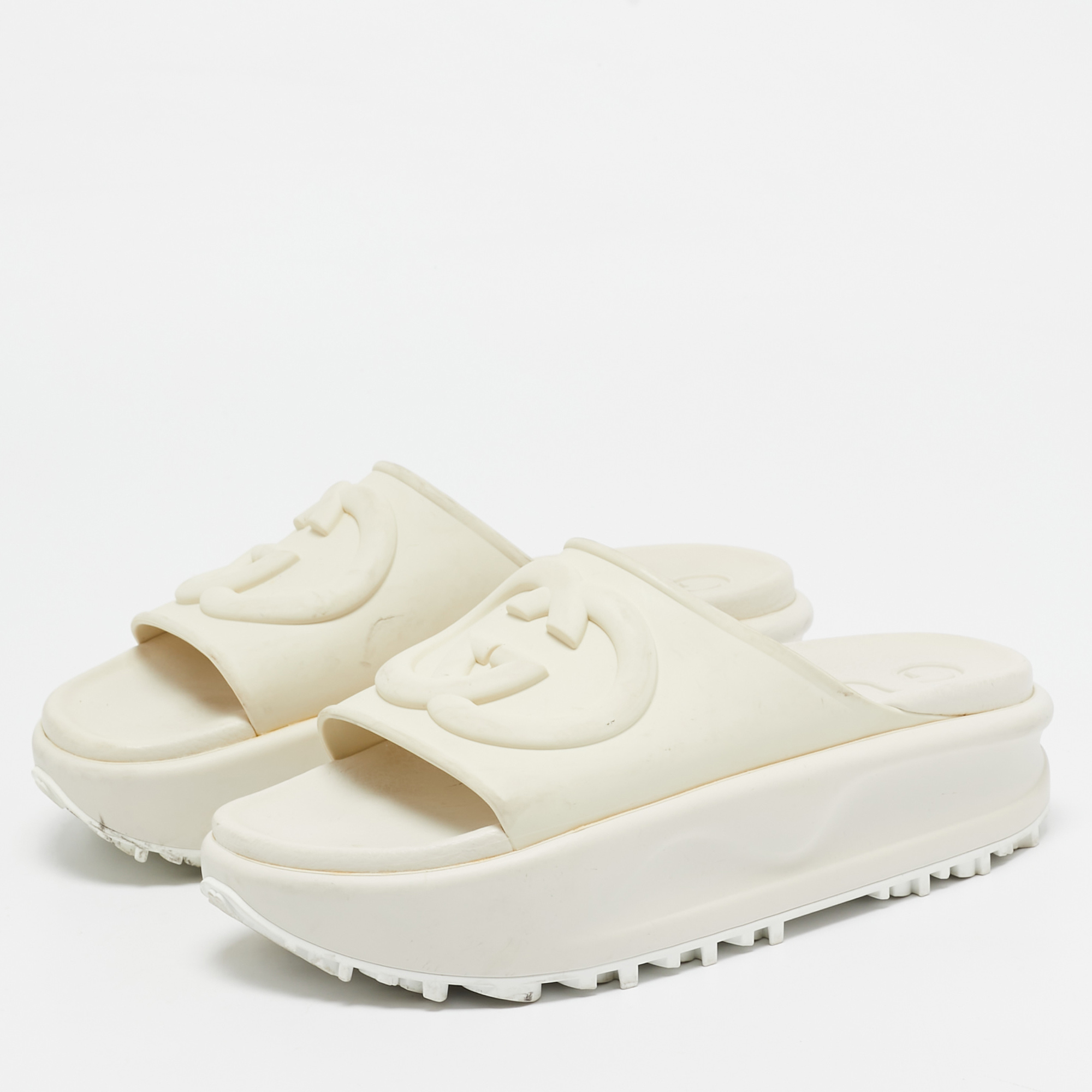 Gucci Cream Rubber GG Flat Sandals Size 36