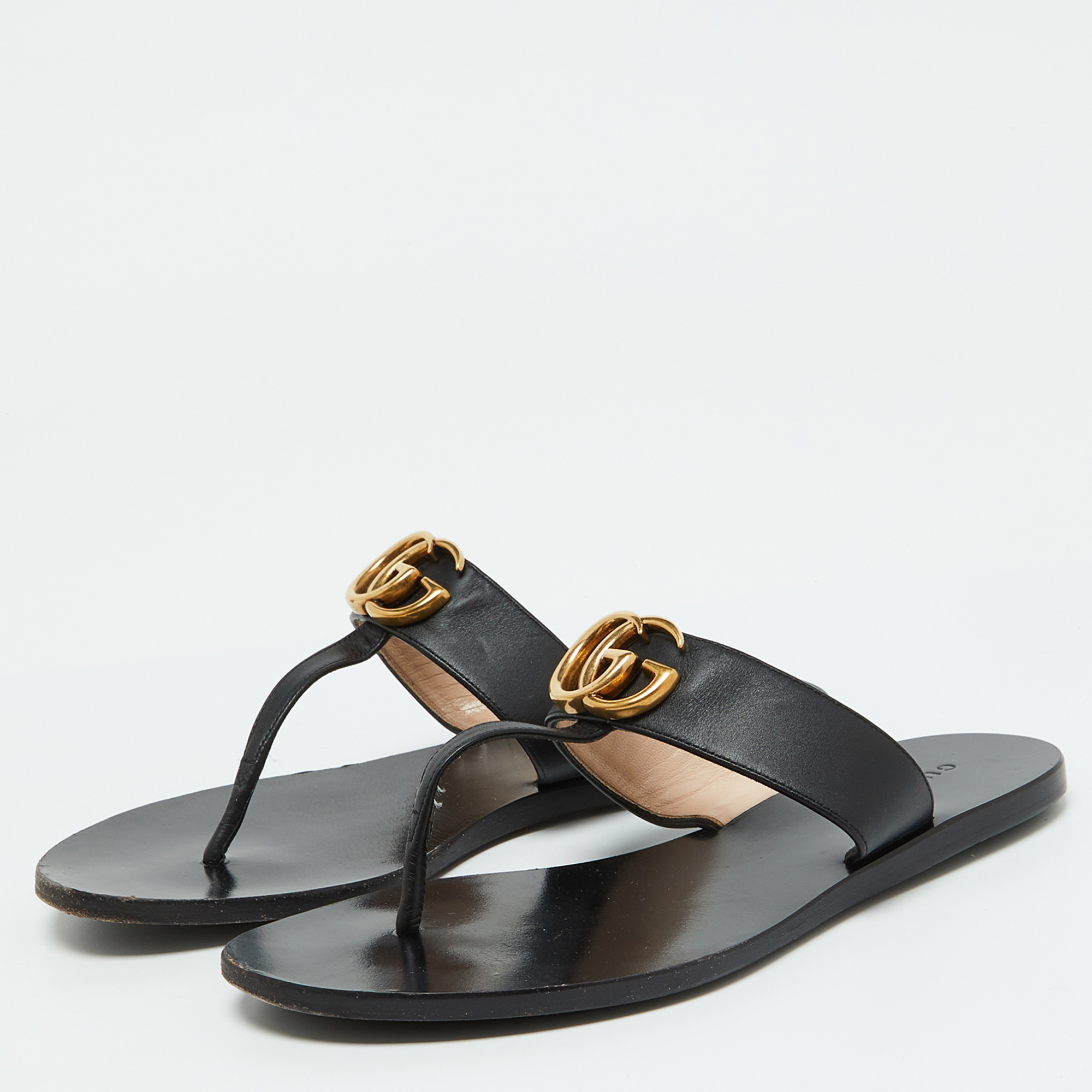 Gucci Black Leather GG Thong Flat Sandals Size 36.5