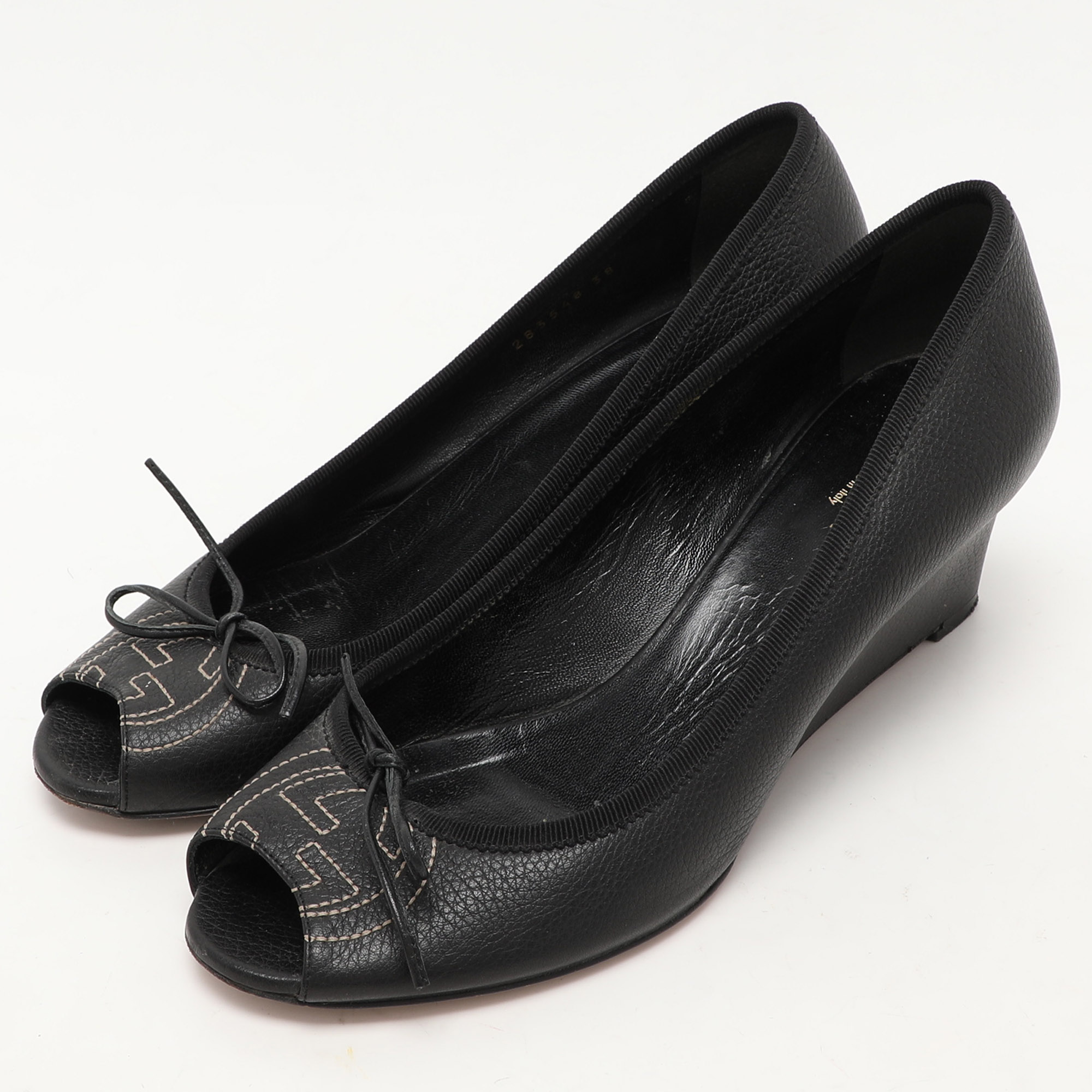 Gucci Black Leather Interlocking G Bow Wedge Pumps Size 38