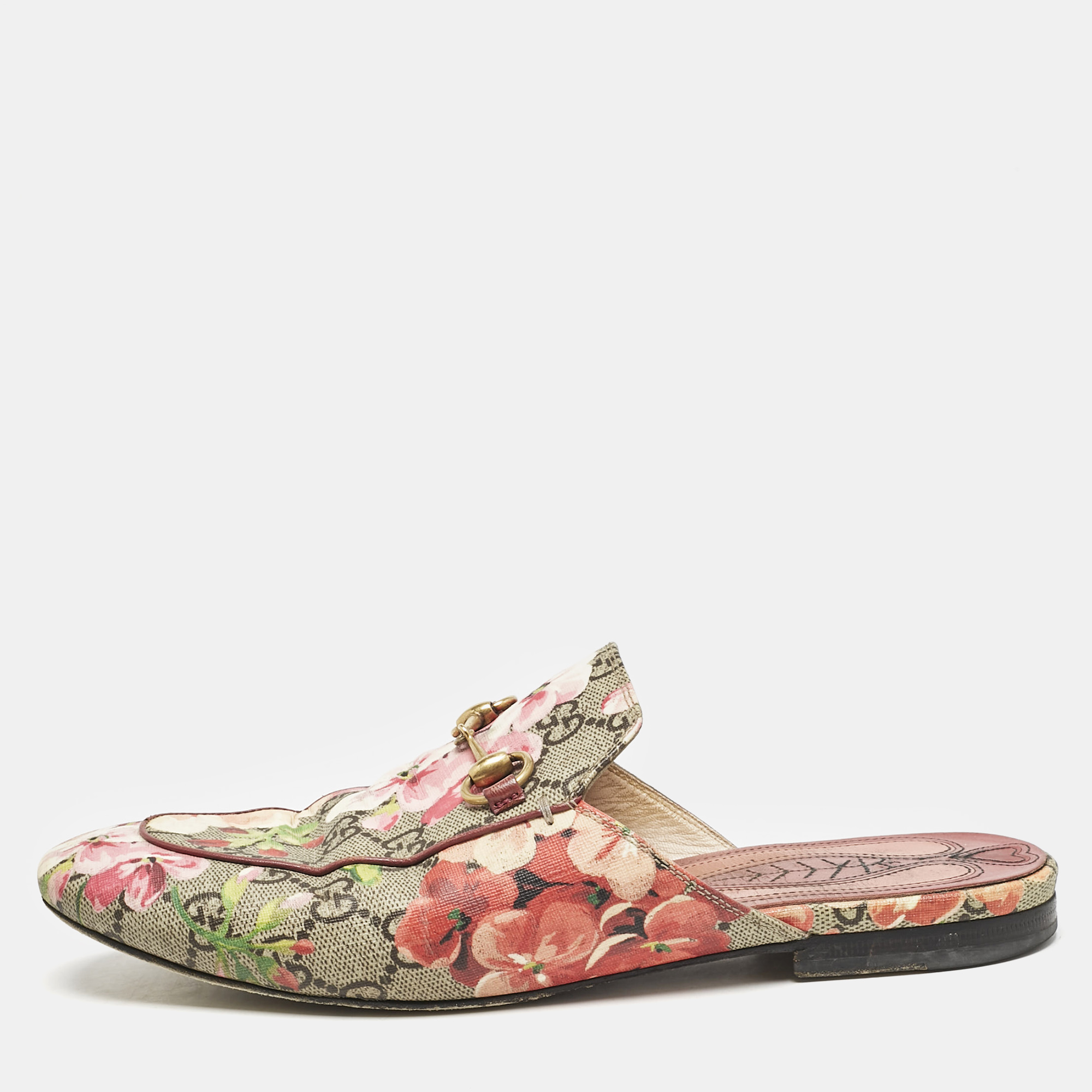 Gucci Multicolor Blooms GG Supreme Canvas Princetown Flat Mules Size
Gucci Multicolor Blooms GG Supreme Canvas Princetown Flat Mules Size
