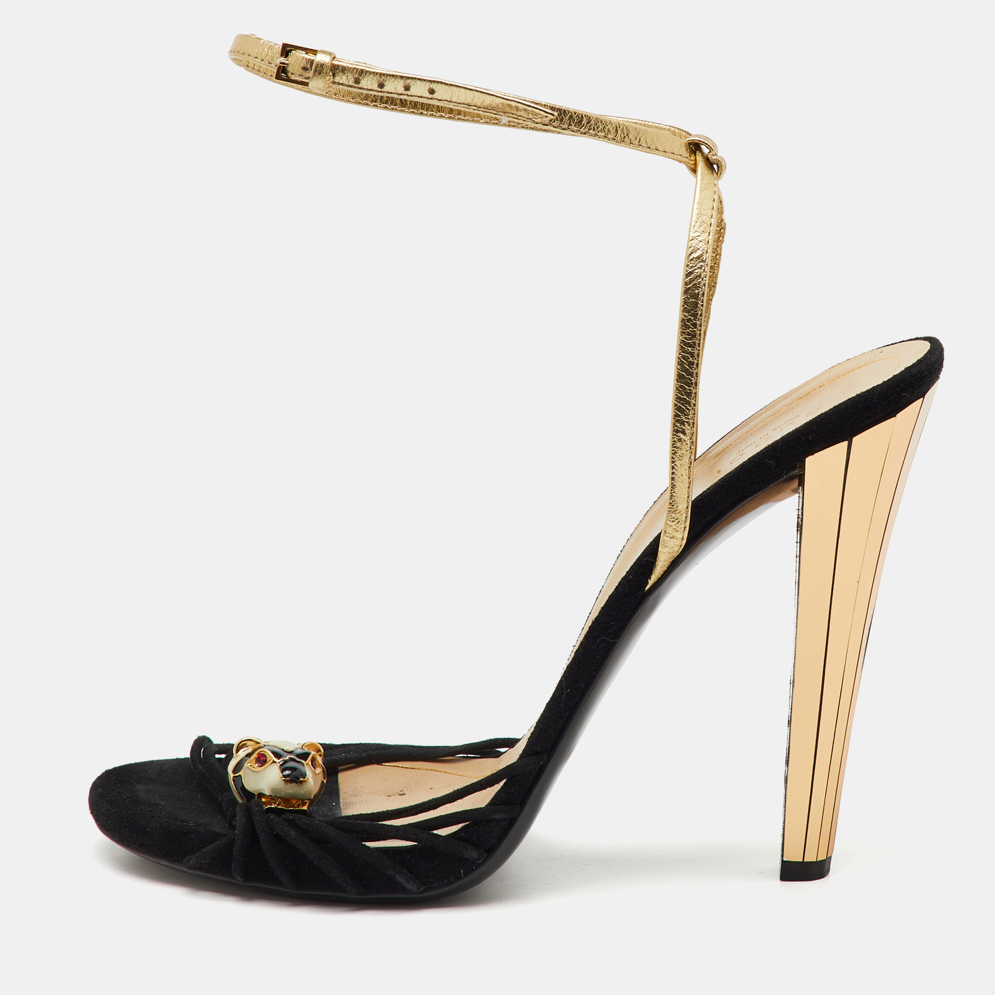Gucci Black/Gold Suede and Leather Tiger Charm Embellished Ankle Strap Sandals Size
Gucci Black/Gold Suede and Leather Tiger Charm Embellished Ankle Strap Sandals Size