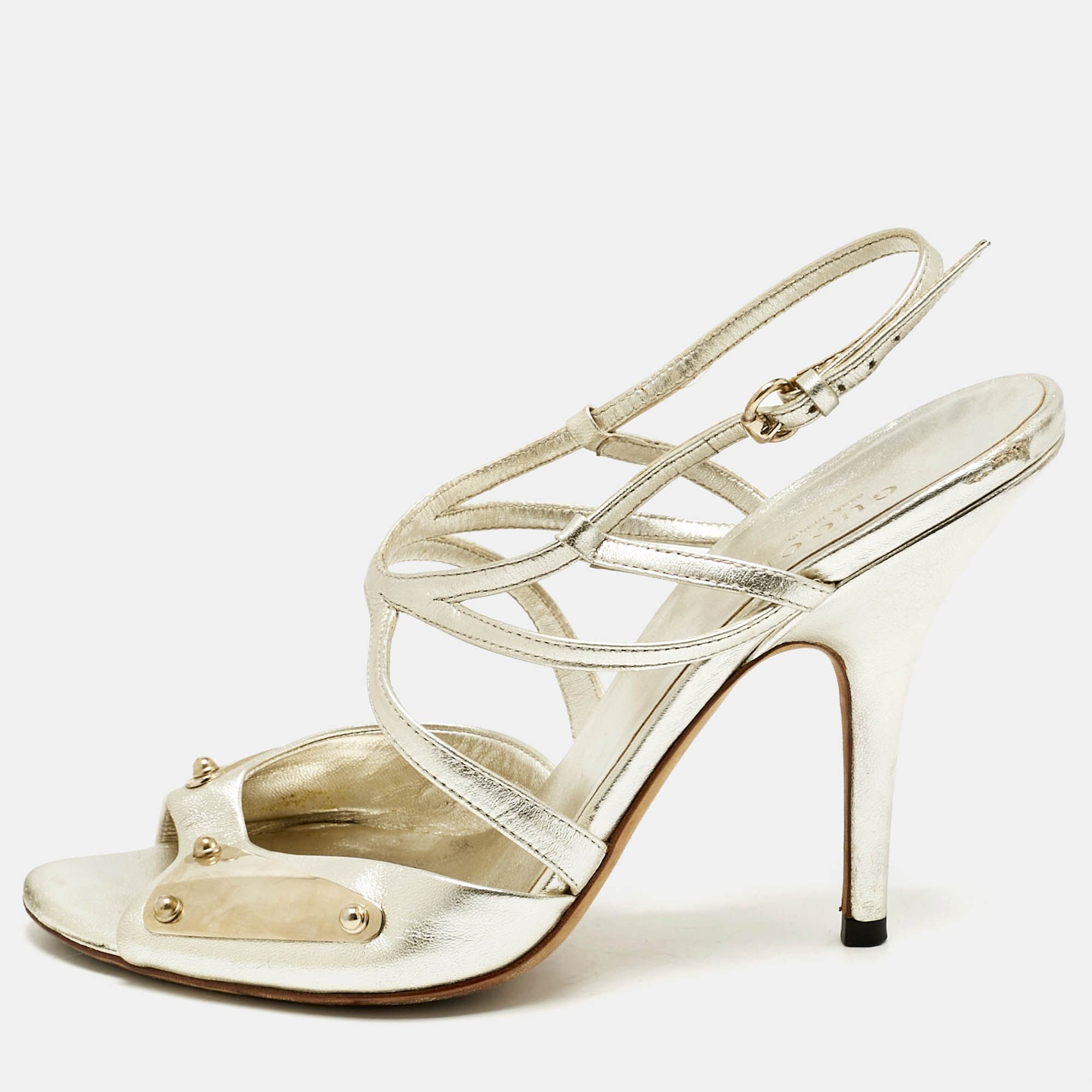 Gucci Metallic Gold Leather Embellished Ankle Strap Sandals Size
Gucci Metallic Gold Leather Embellished Ankle Strap Sandals Size