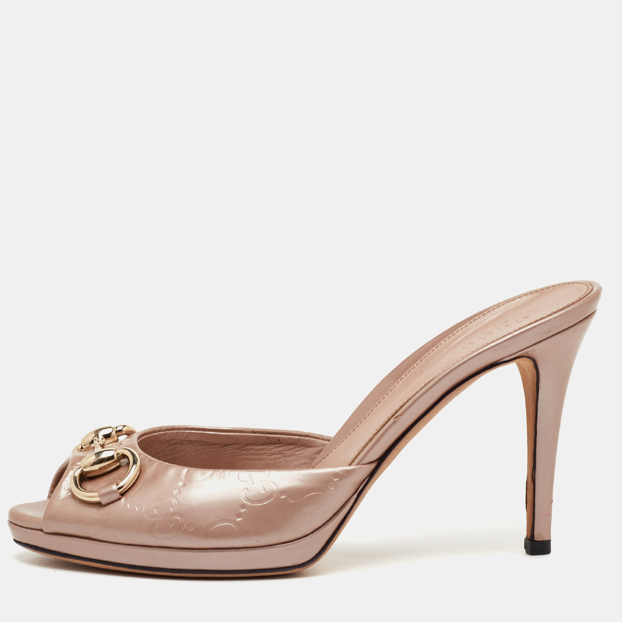 Gucci Horsebit Size Beige Guccissima Patent Leather Slide Sandals
Gucci Horsebit Size Beige Guccissima Patent Leather Slide Sandals