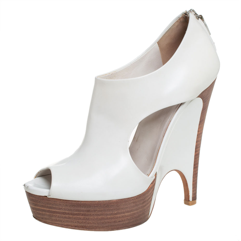 Gucci White Leather Cut Out Peep Toe Platform Booties Size 39