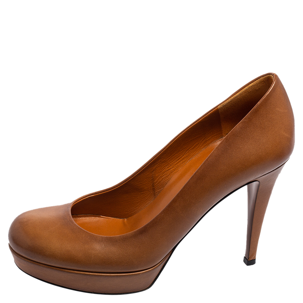 Gucci Brown Leather Round Toe Platform Pumps Size 36.5