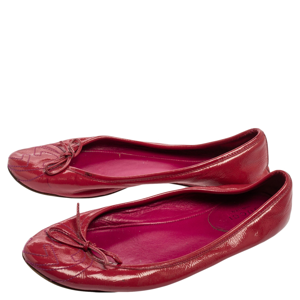 Gucci Magenta Patent Leather Soho Ballet Flats Size 35.5