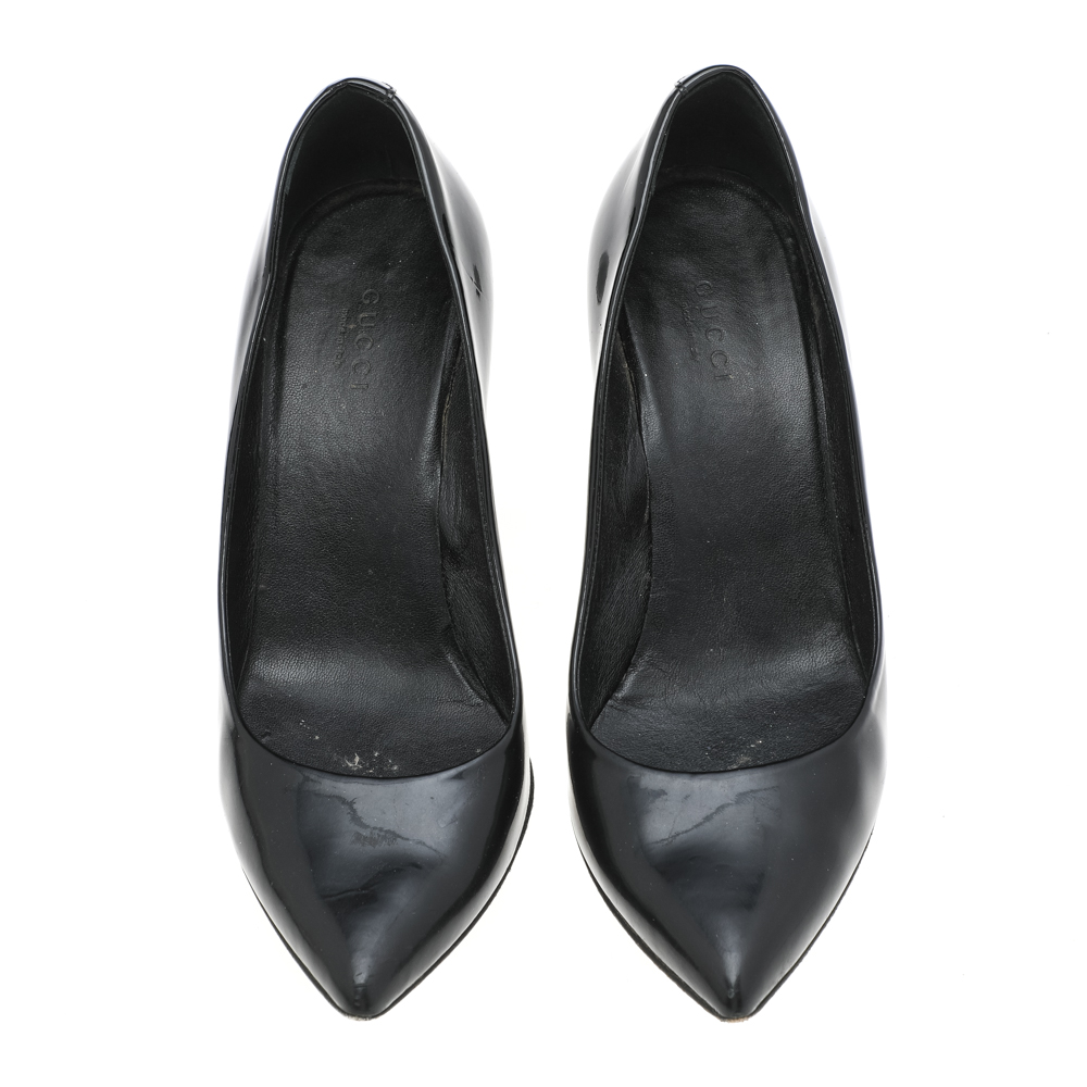Gucci Black Patent Leather Pointed Toe Pumps Size 37