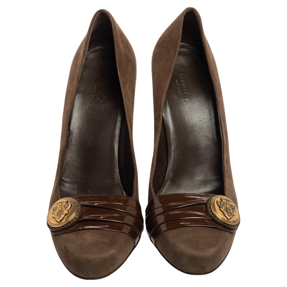 Gucci Brown Suede And Pleated Patent Leather Logo Buckle Pumps Size 38.5