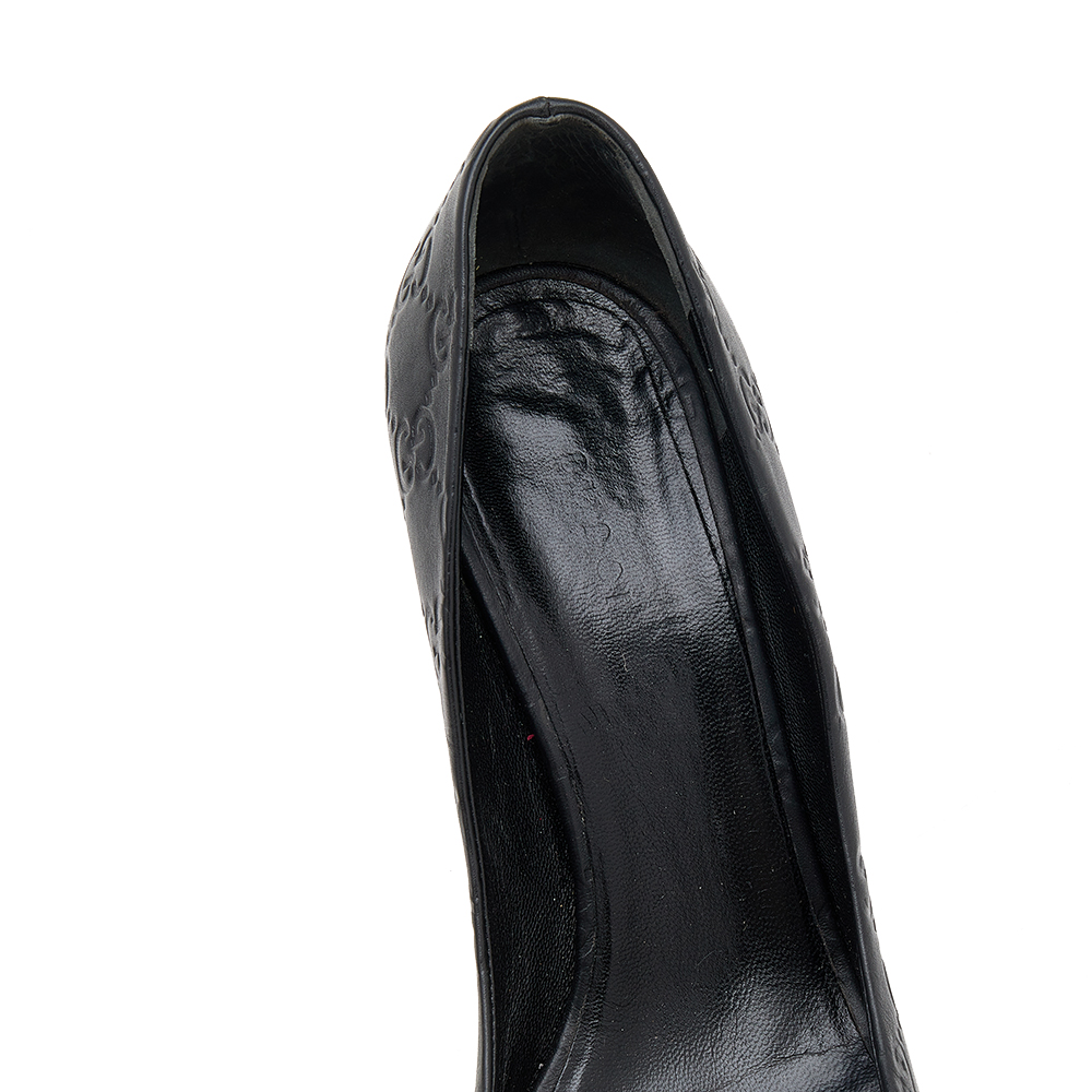 Gucci Black Guccissima Leather Horsebit Heel Pumps Size 39