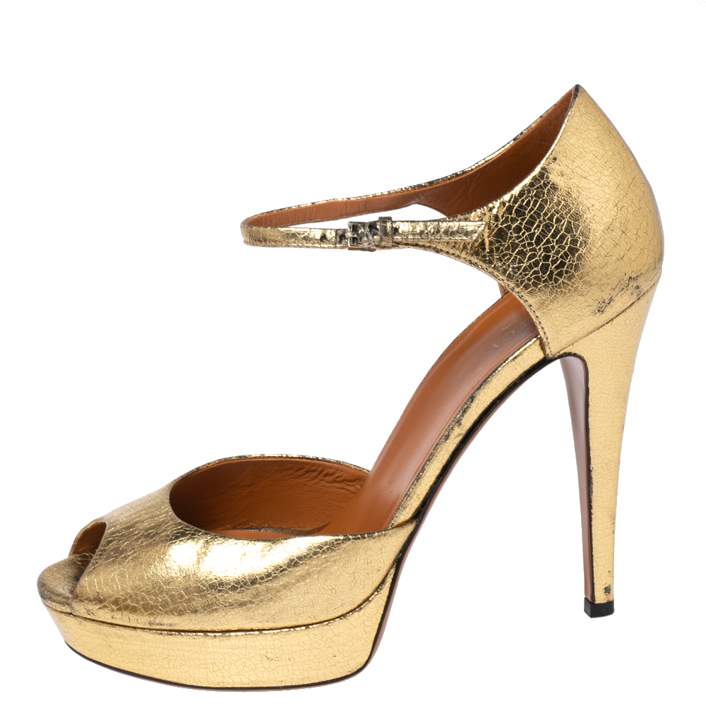 Gucci Gold Leather Ankle Strap Peep Toe Platform Sandals Size 38