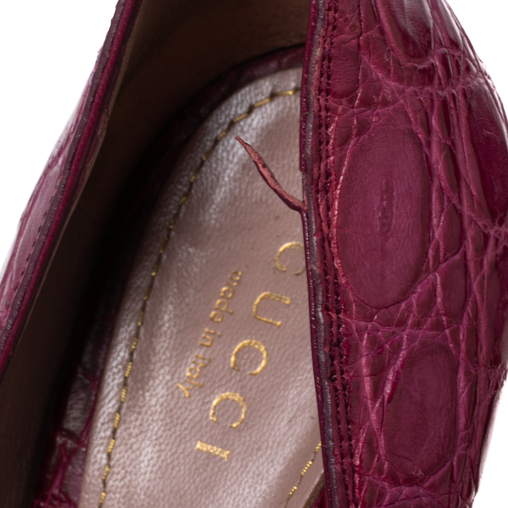 Gucci Magenta Alligator Leather Peep-Toe Platform Pumps Size 36.5