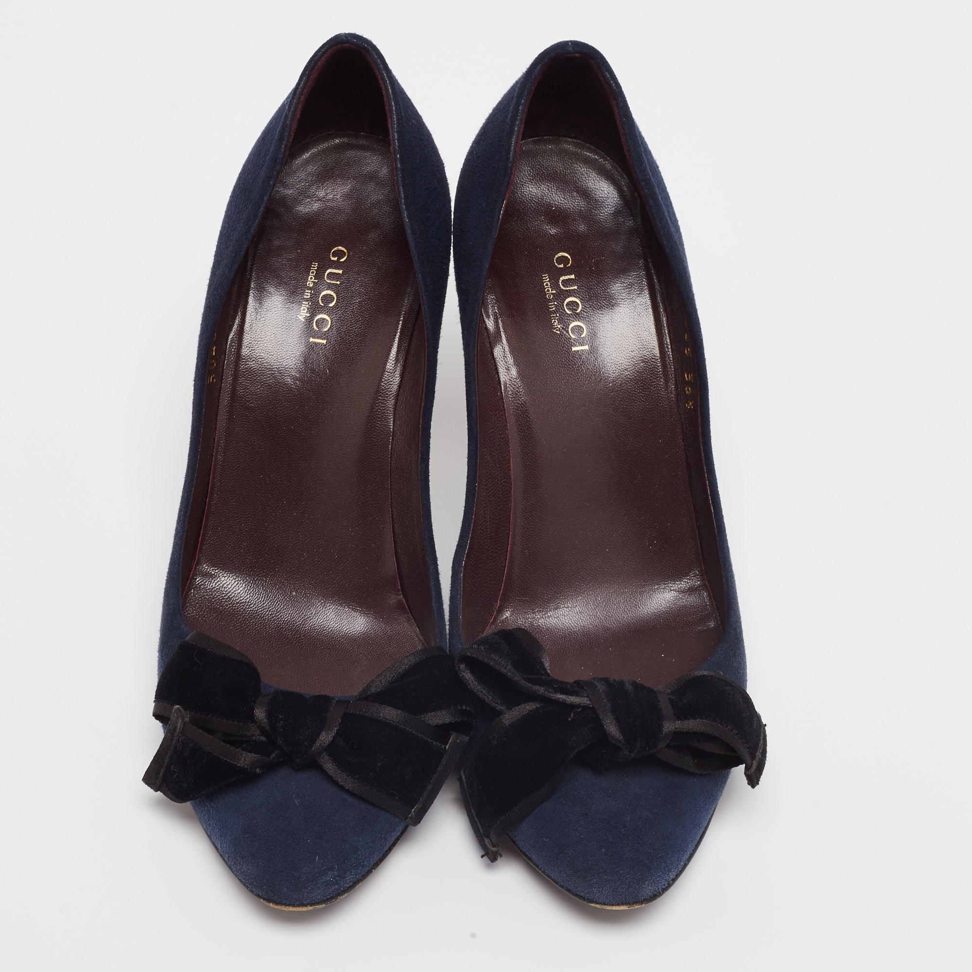 Gucci Navy Blue Suede Bow Round Toe Pumps Size 36.5