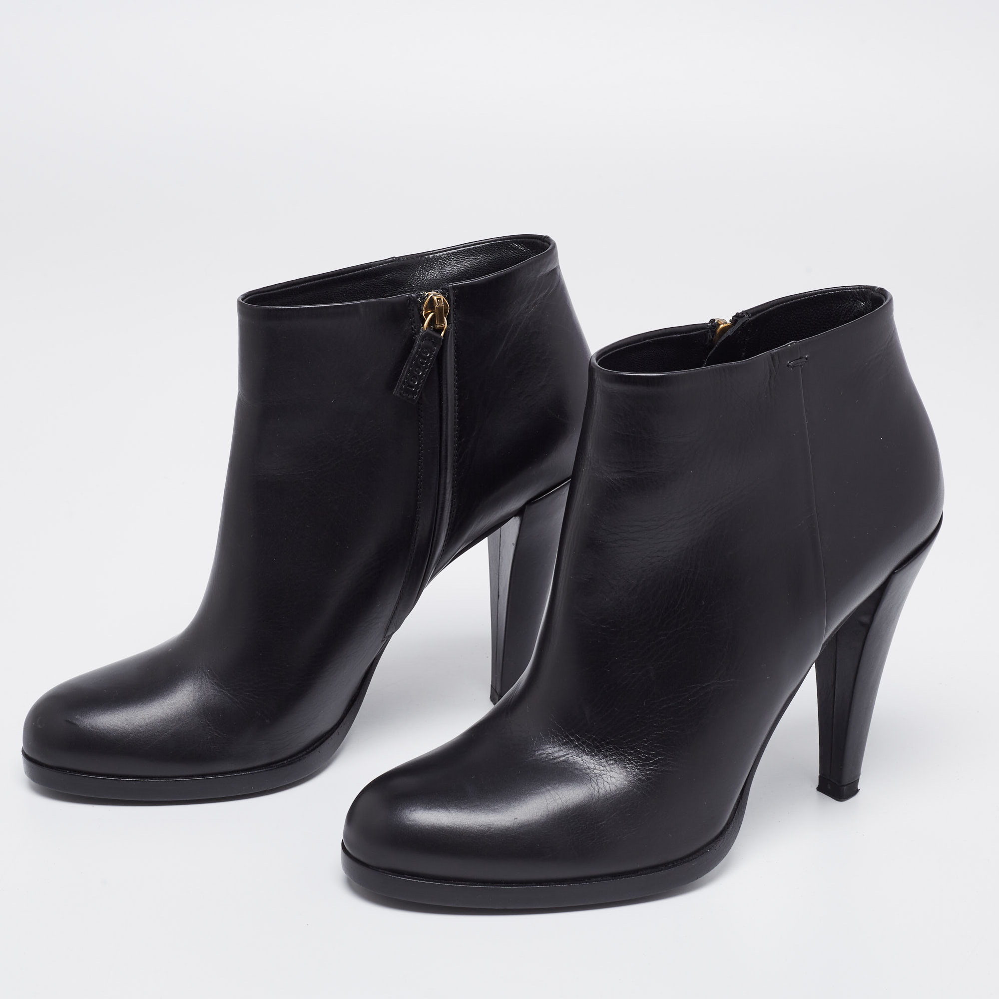 Gucci Black Leather Block Heel Ankle Boots Size 38.5