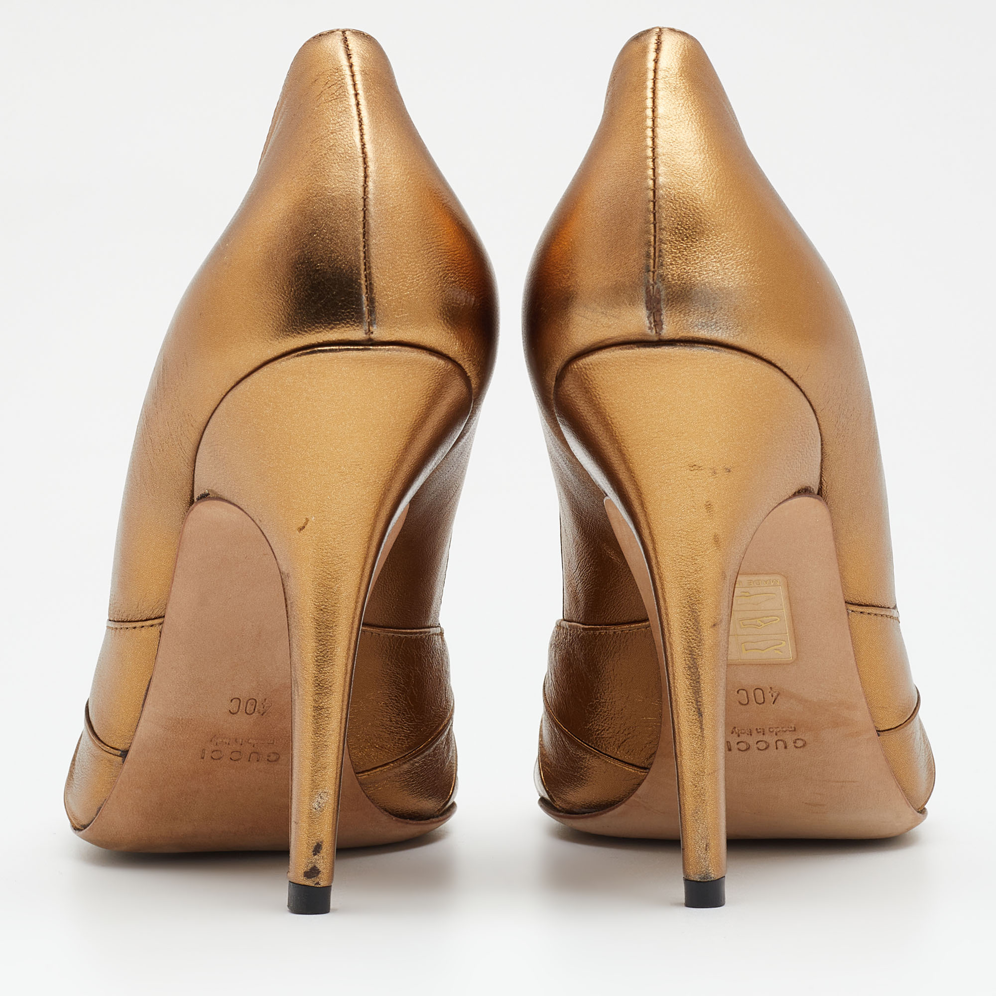 Gucci Metallic Gold Leather Knotted Peep Toe Pumps Size 40