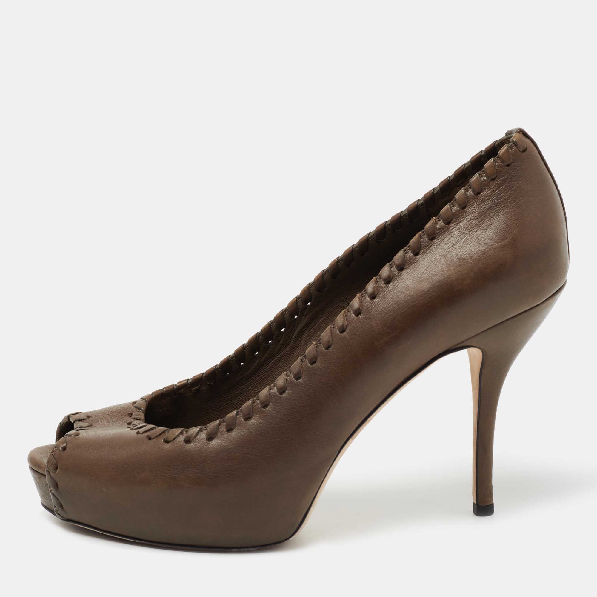 Gucci brown leather whipstitch peep toe platform pumps size 38