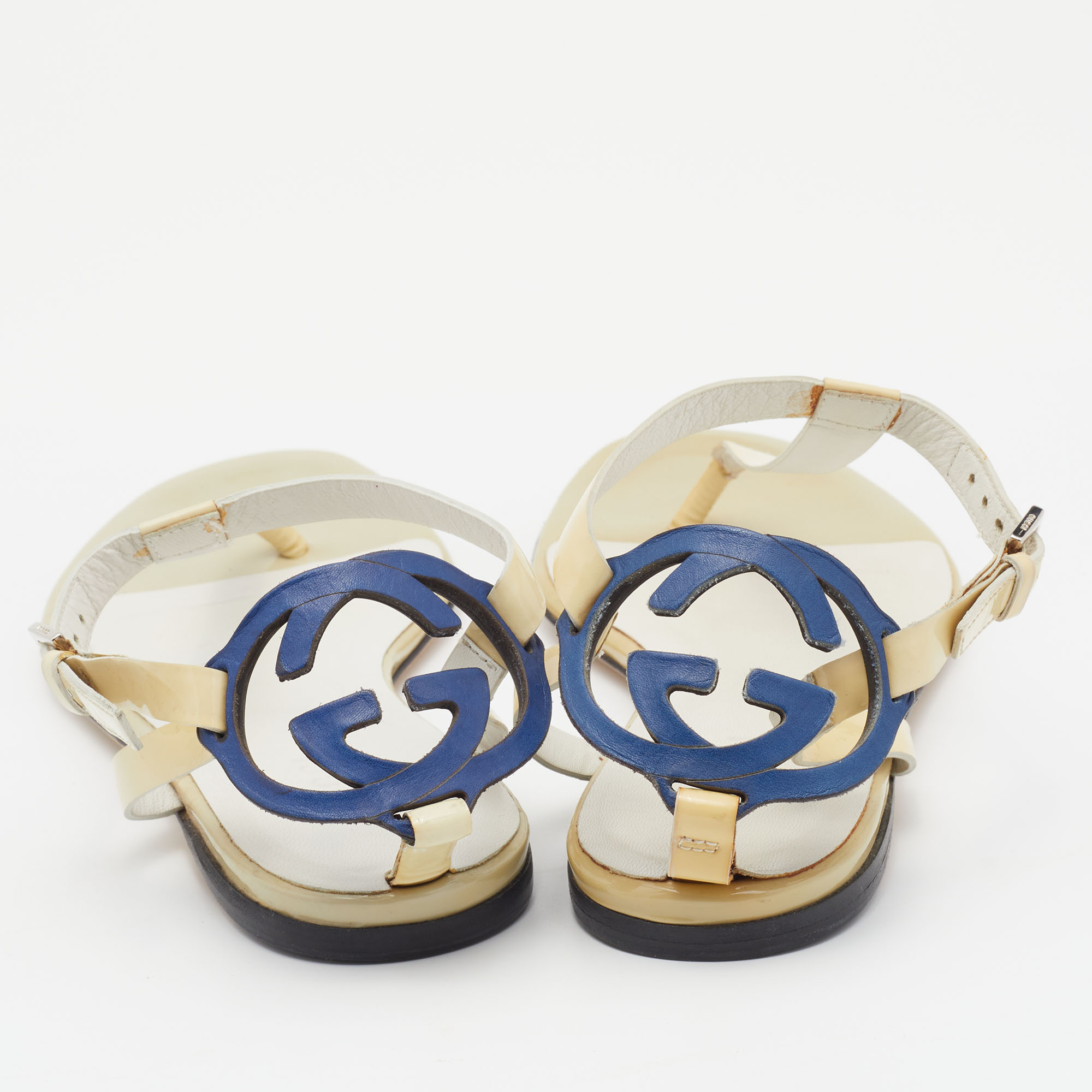 Gucci Beige Patent Leather Interlocking G Thong Flat Sandals Size 35