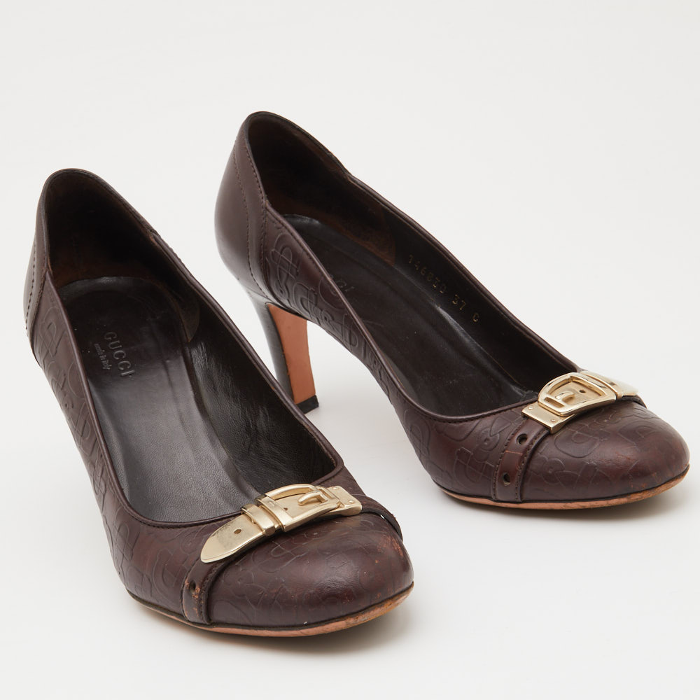 Gucci Brown Embossed Leather Buckle Pumps Size 37