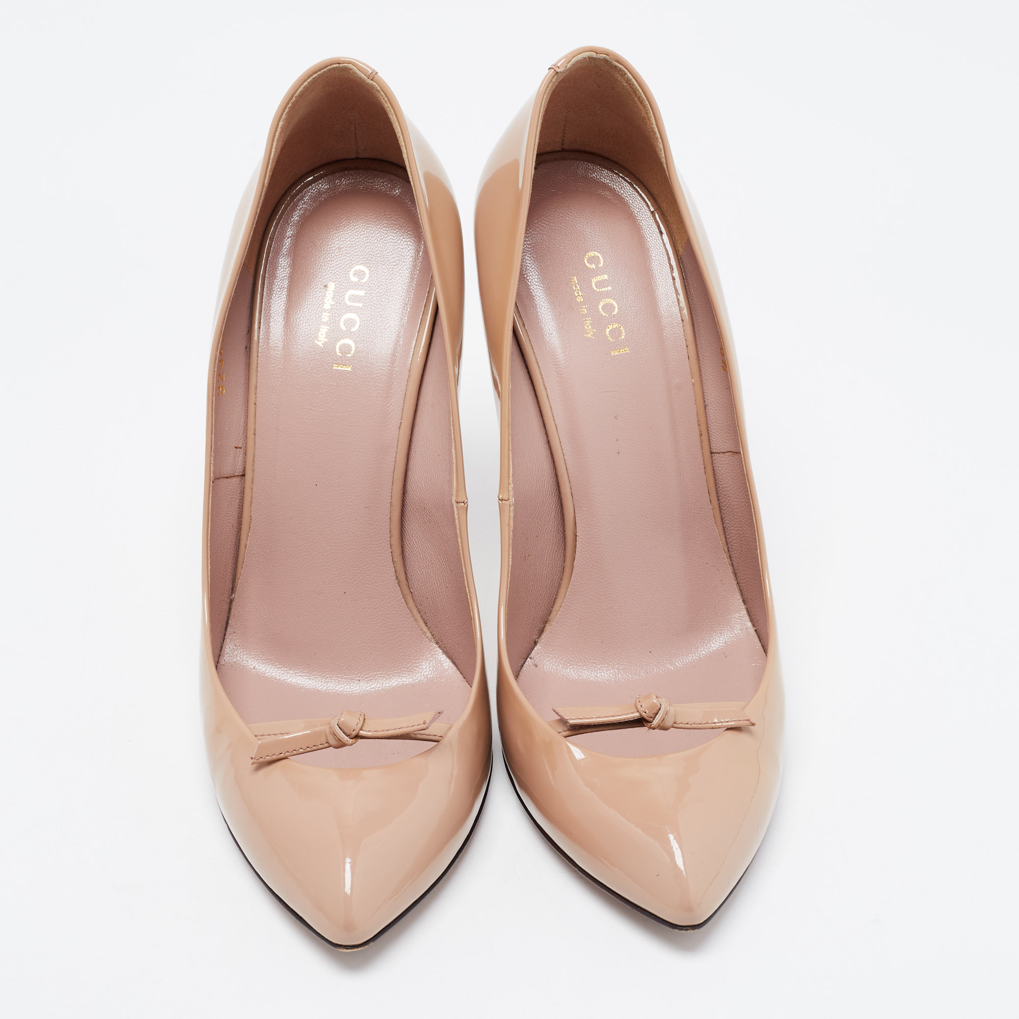 Gucci Beige Patent Leather Beverly Pumps Size 36.5