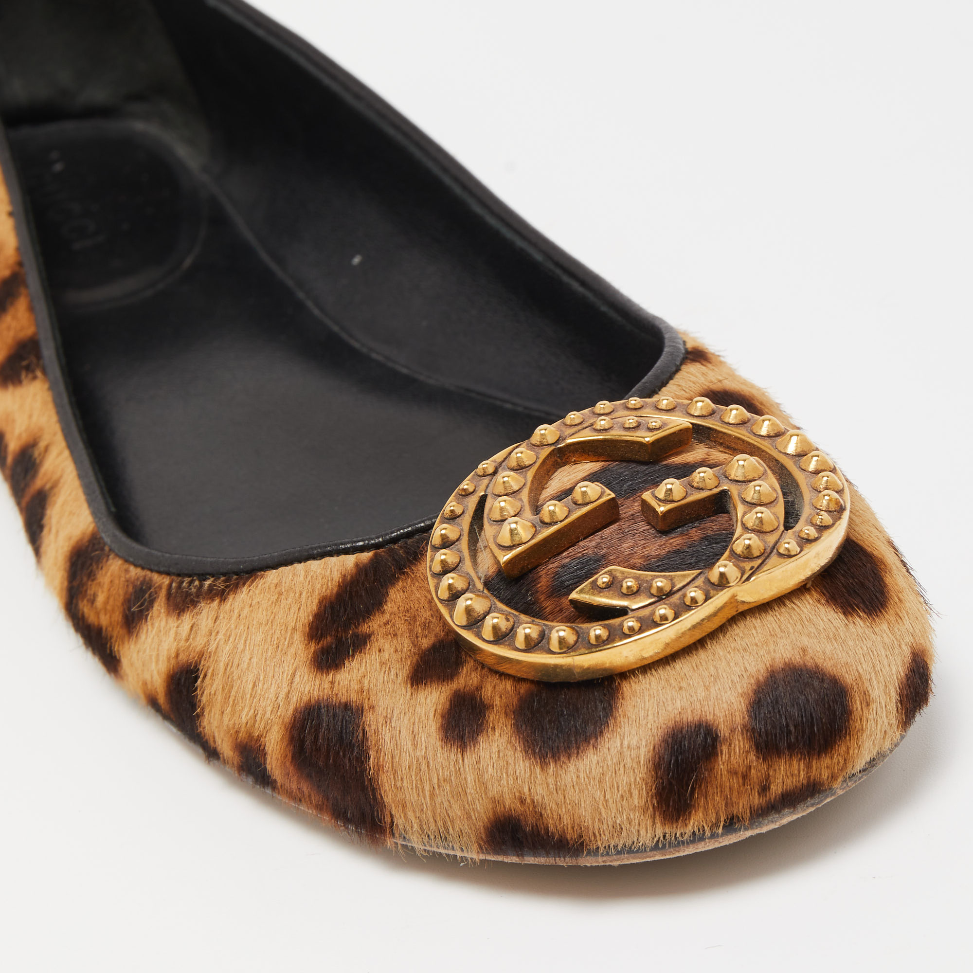 Gucci Beige/Brown Leopard Print Calf Hair Studded Interlocking G Ballet Flats Size 37