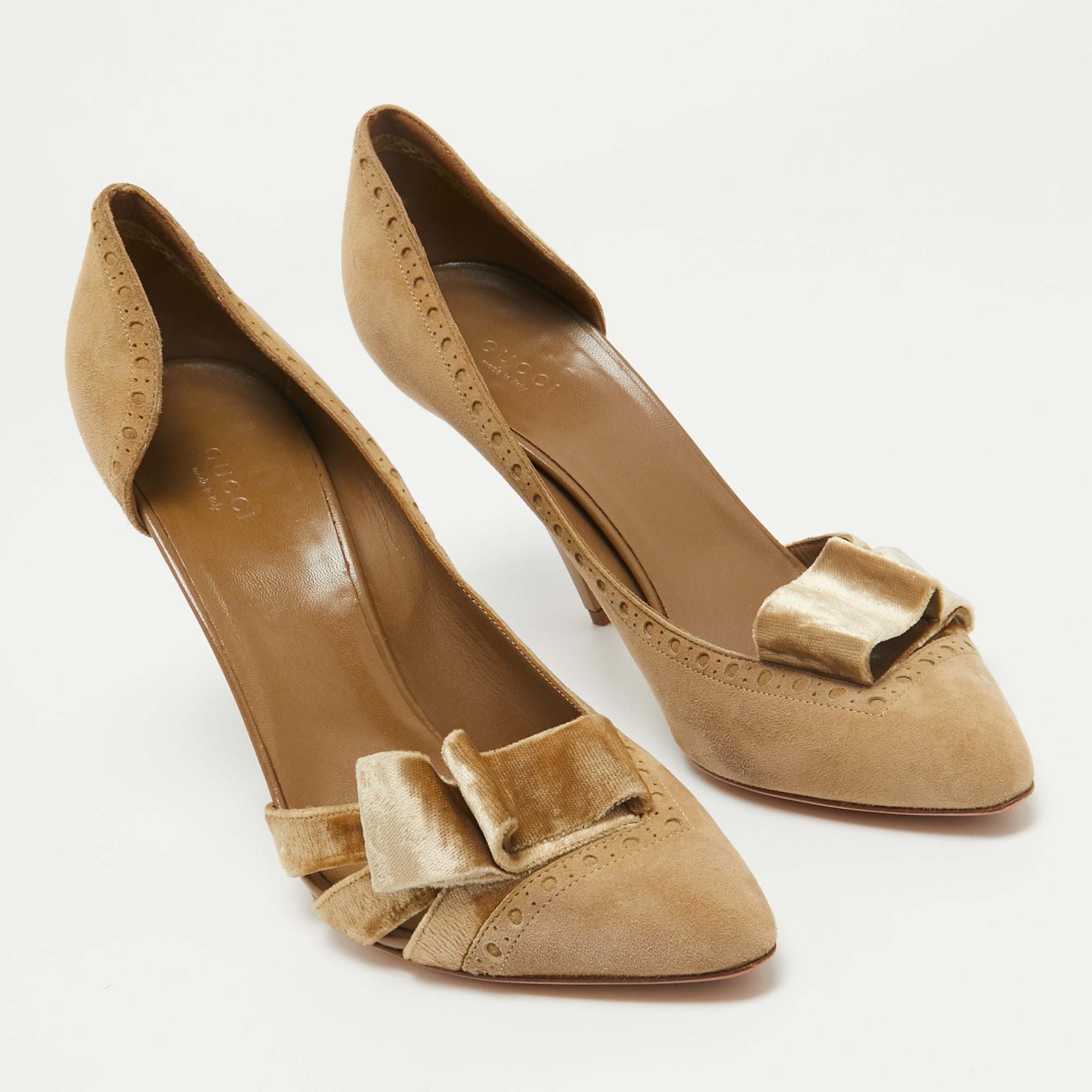 Gucci  Beige Suede And Velvet  D'Orsay Pumps Size 40.5