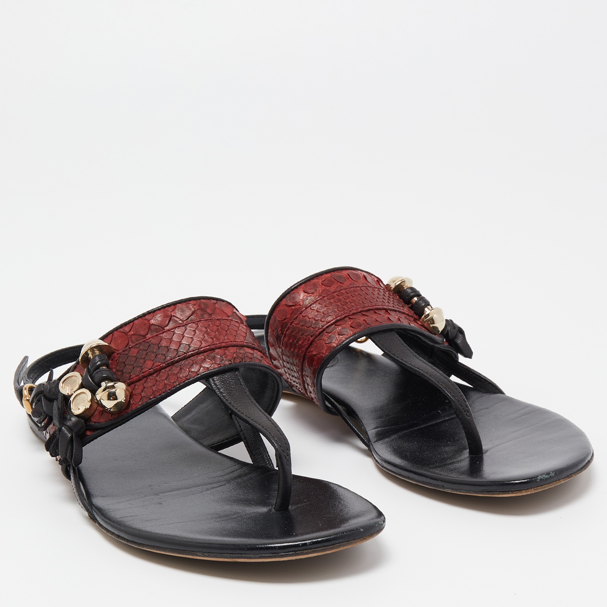 Gucci Red/Black Python And Leather Thong Flat Sandals Size 37