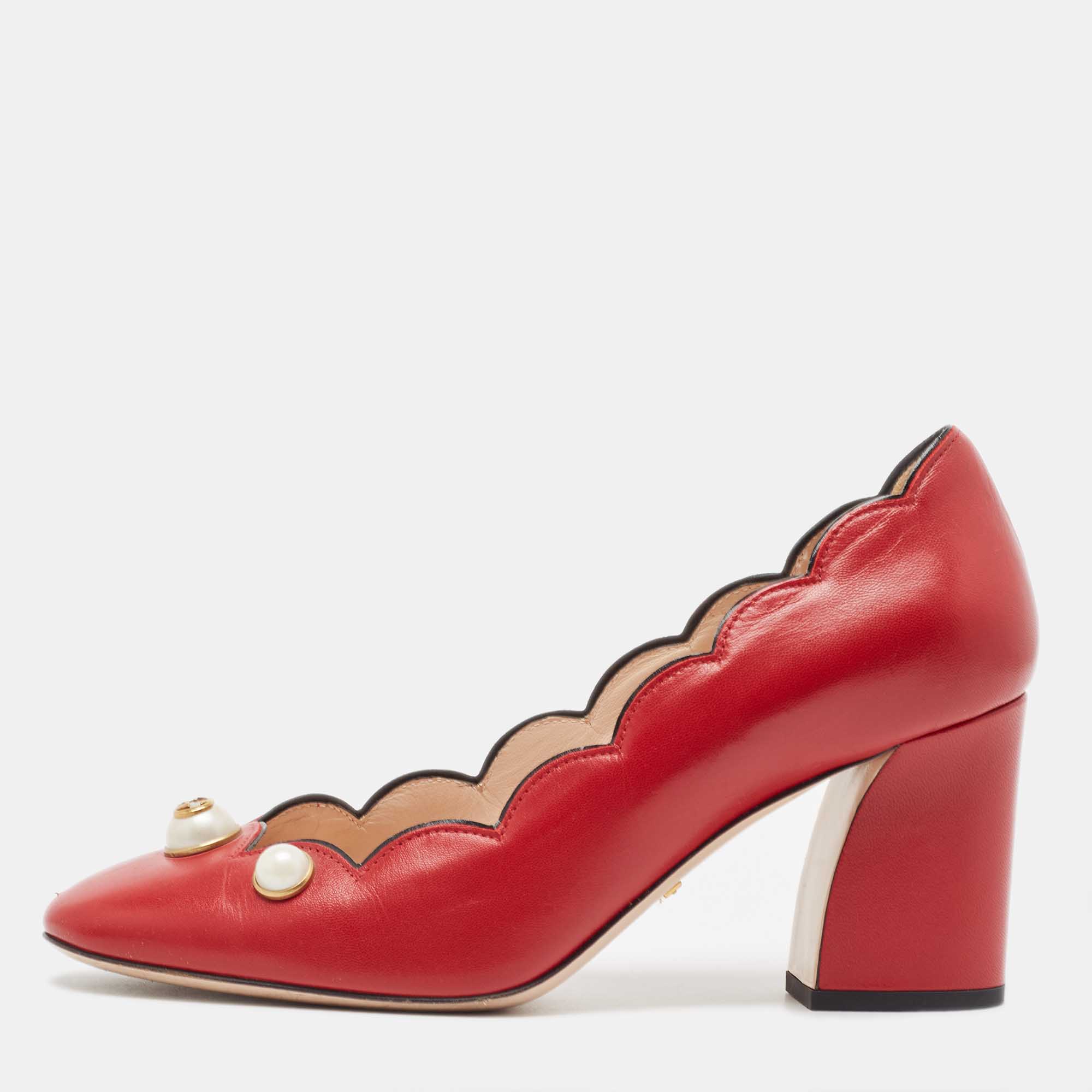 Gucci red leather willow faux pearl block heel pumps size 38