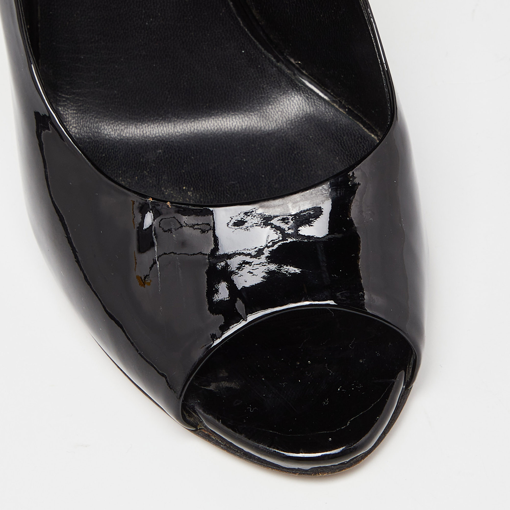 Gucci Black Patent Leather Peep Toe Pumps Size 37