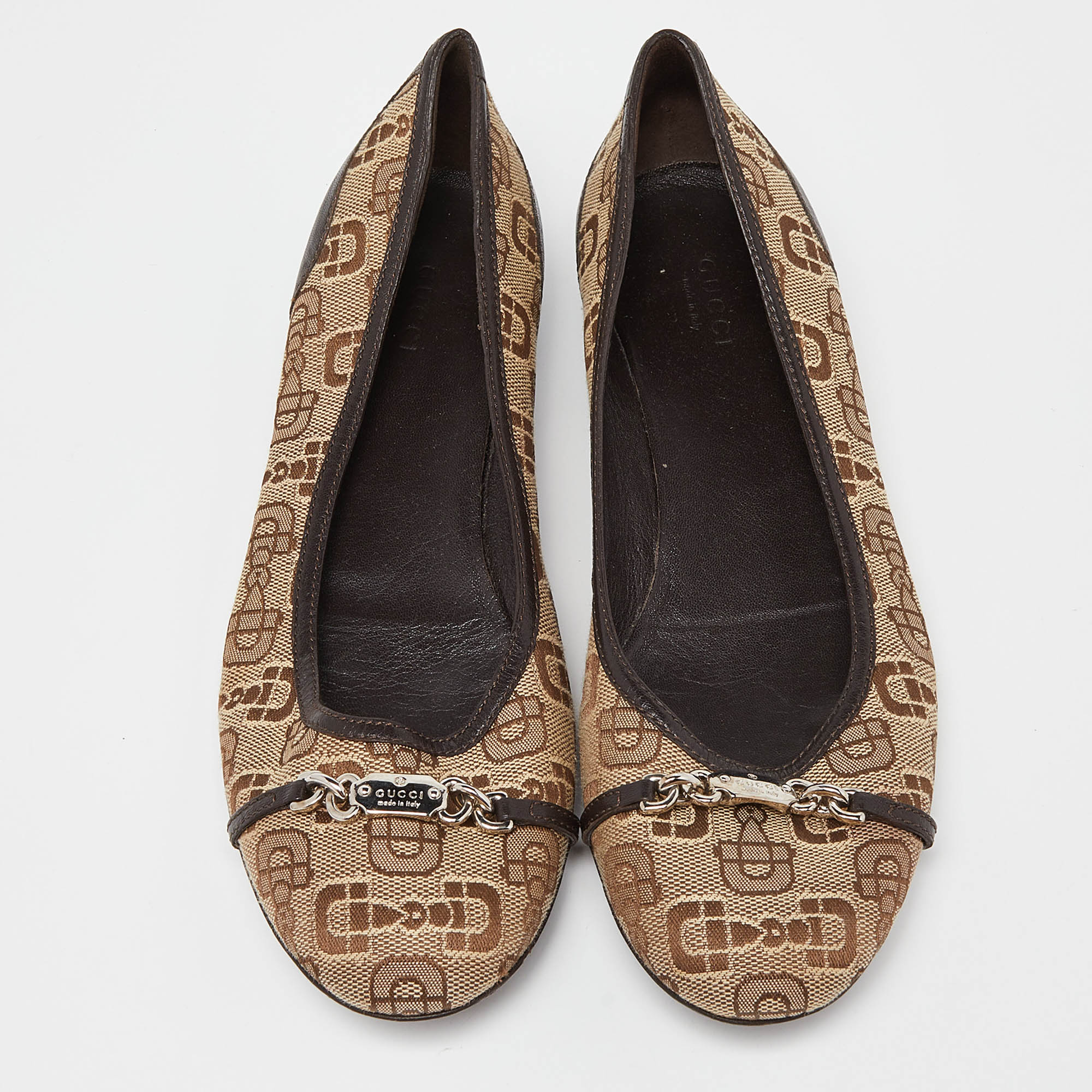 Gucci Beige/Brown Canvas And Leather Logo Embellished Ballet Flats Size 39