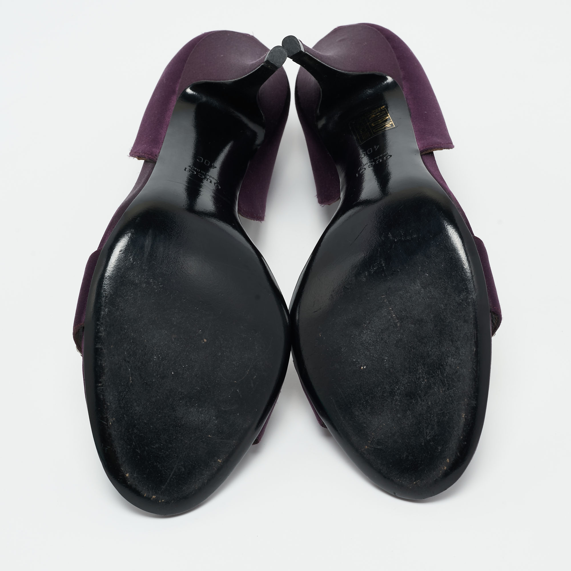 Gucci Purple Satin Crystal Embellished Sandals Size 40