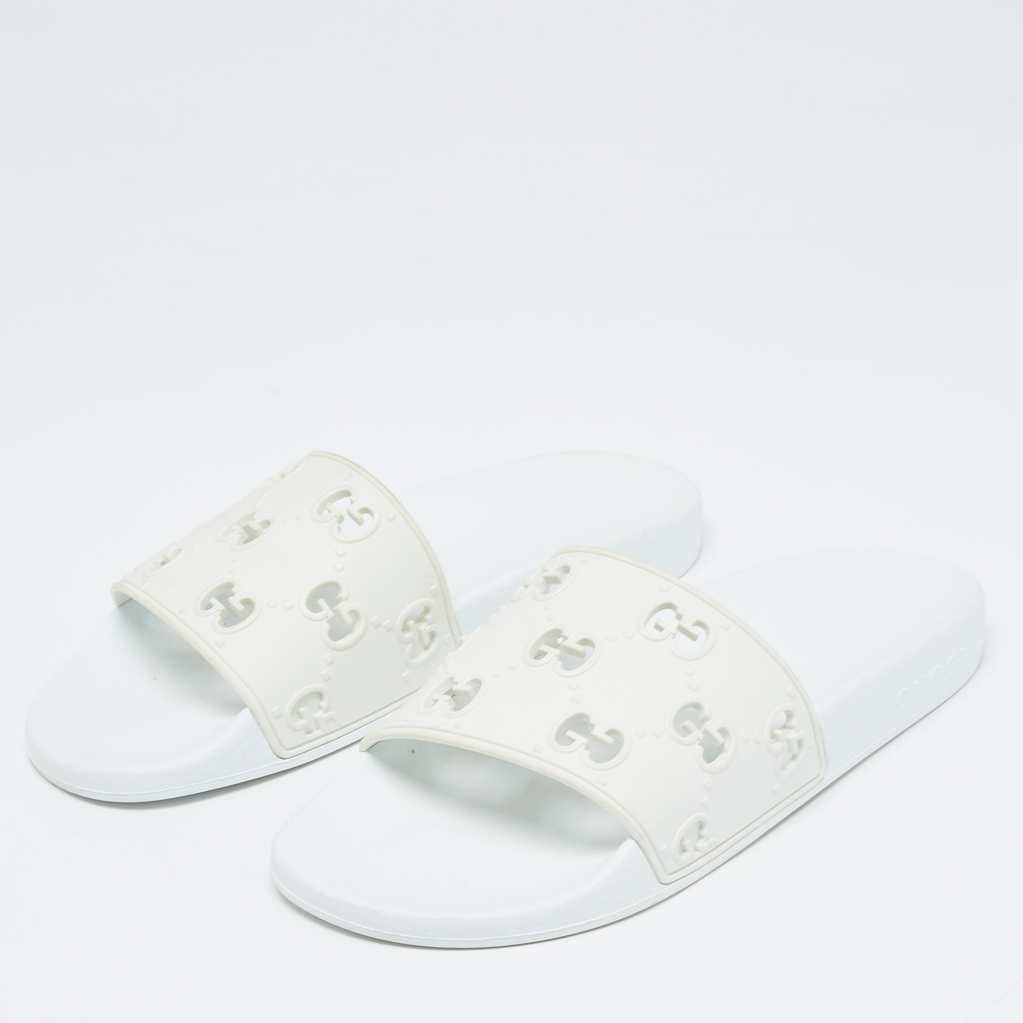 Gucci White Rubber Flat Slides Size 39