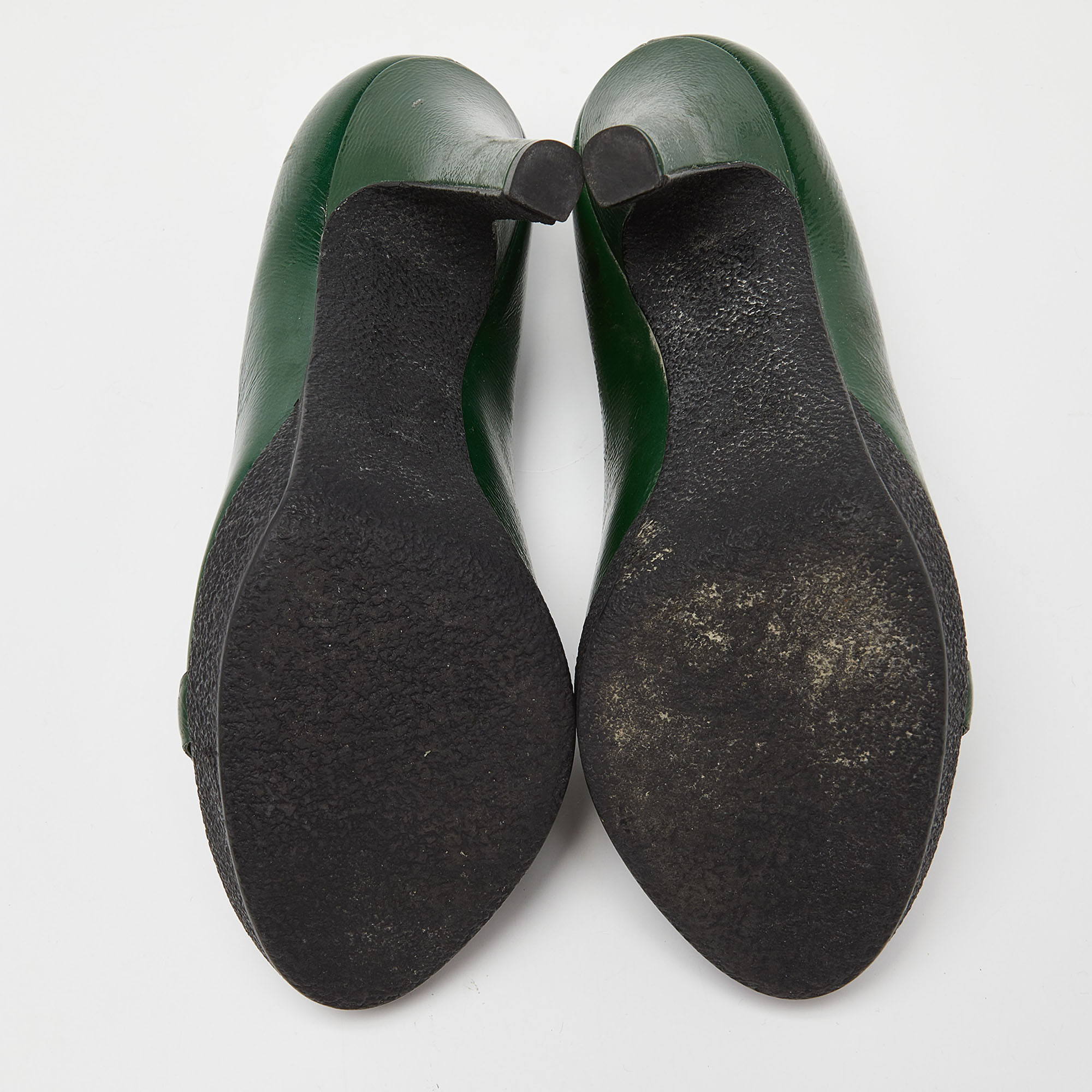 Gucci Green Patent Leather Horsebit Peep Toe Pumps Size 36