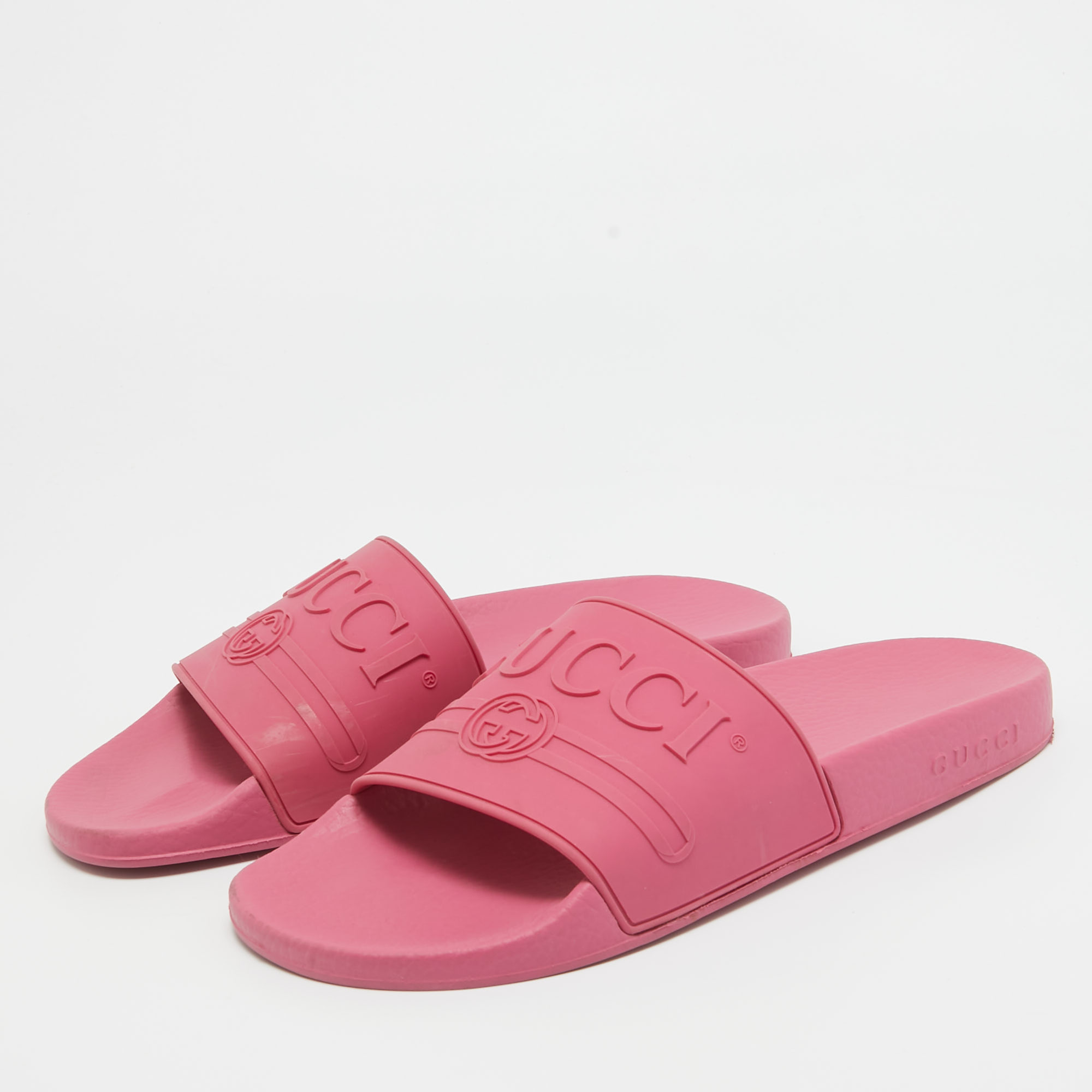 Gucci Pink Rubber Interlocking Logo Slides Size 39