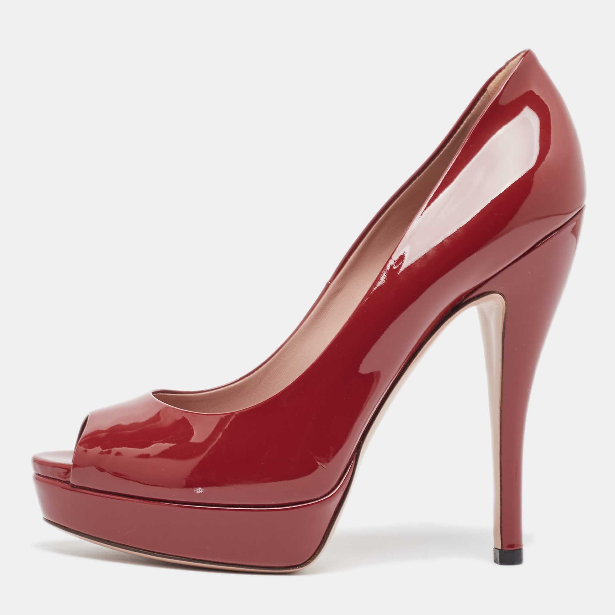 Gucci red patent leather peep toe pumps size 37