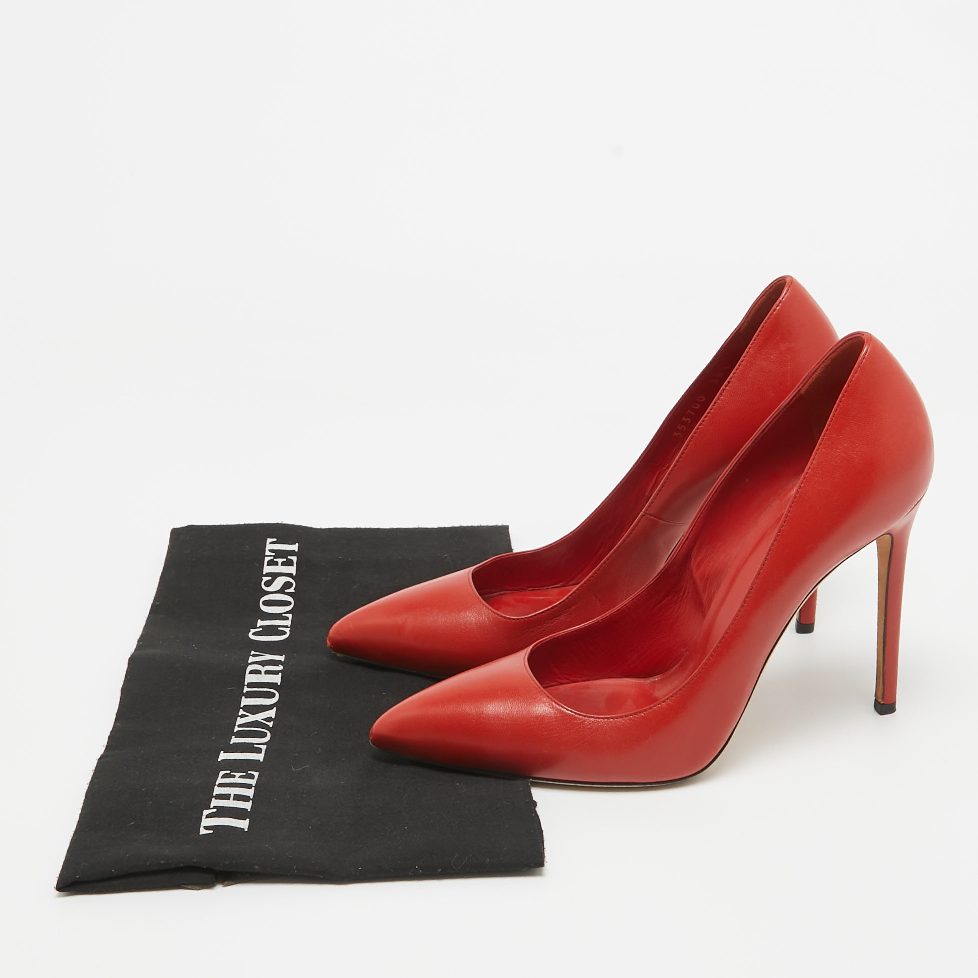 Gucci Red Leather Pointed Toe Pumps Size 38.5