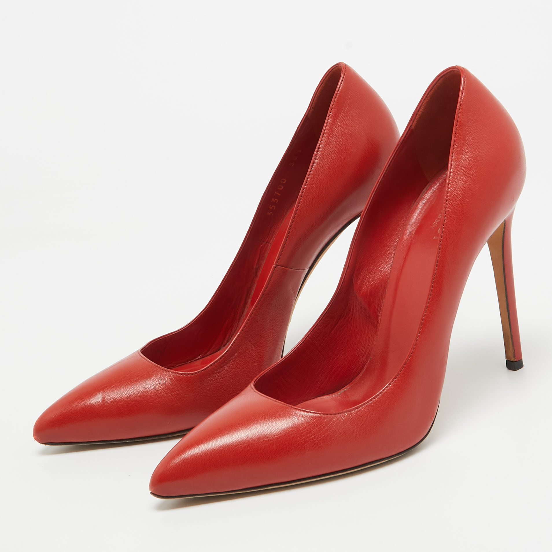 Gucci Red Leather Pointed Toe Pumps Size 38.5