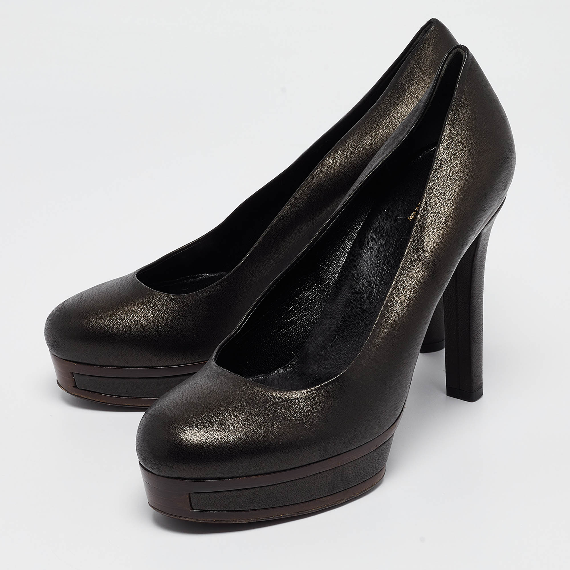 Gucci Black Leather Platform Round Toe Pumps Size 39.5